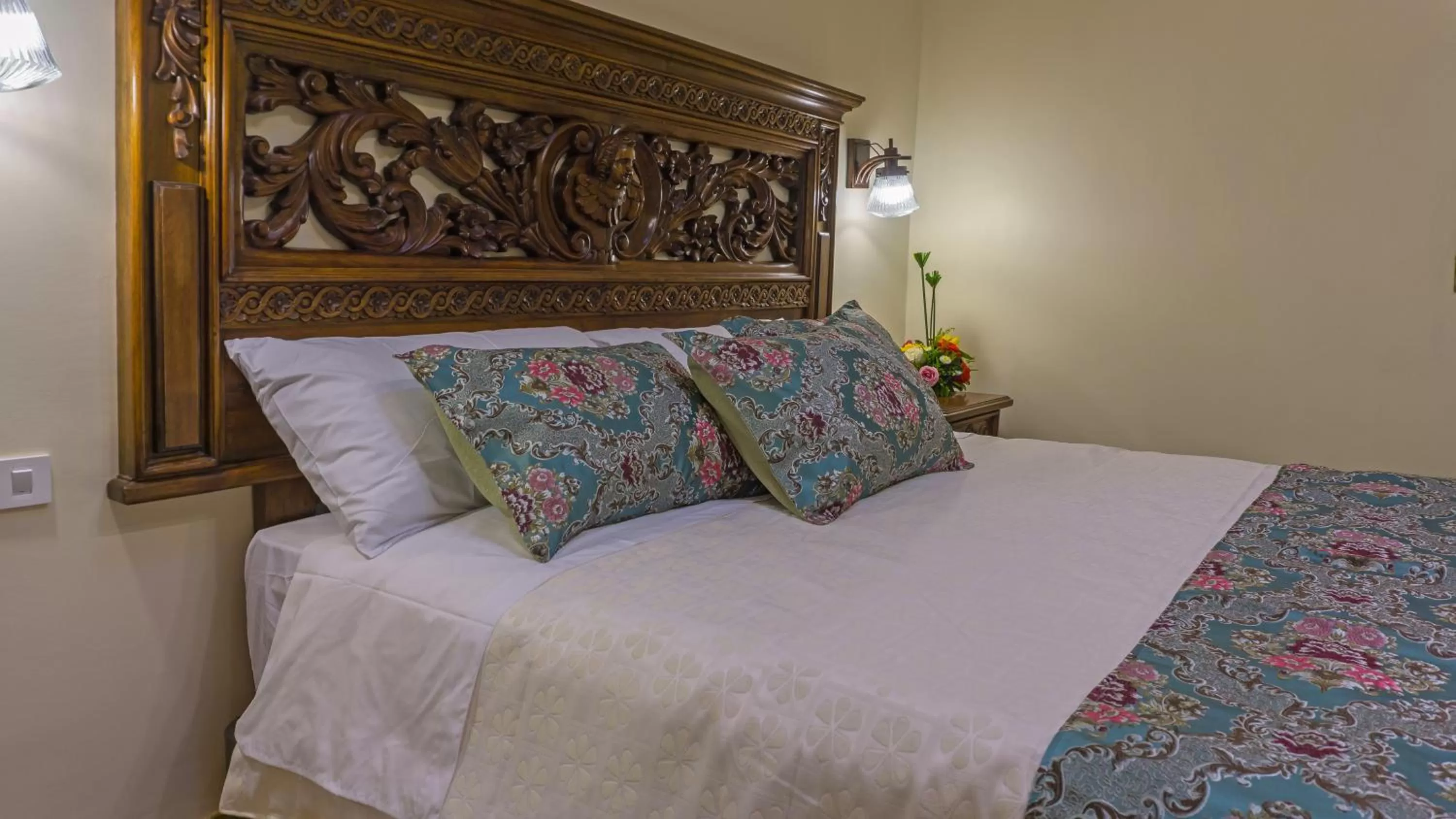 Bed in Hotel La Basílica Quito