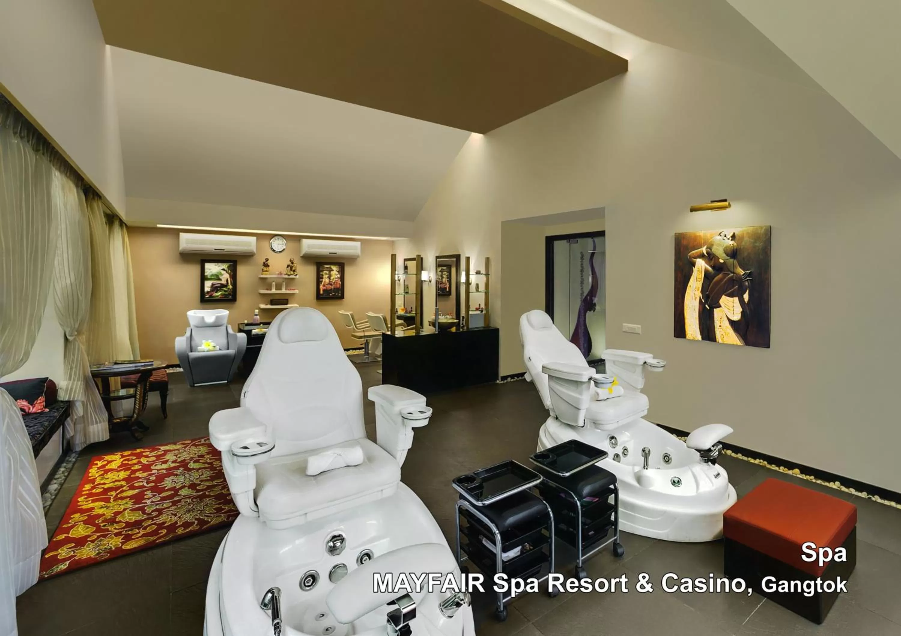 Spa and wellness centre/facilities in Mayfair Spa Resort & Casino