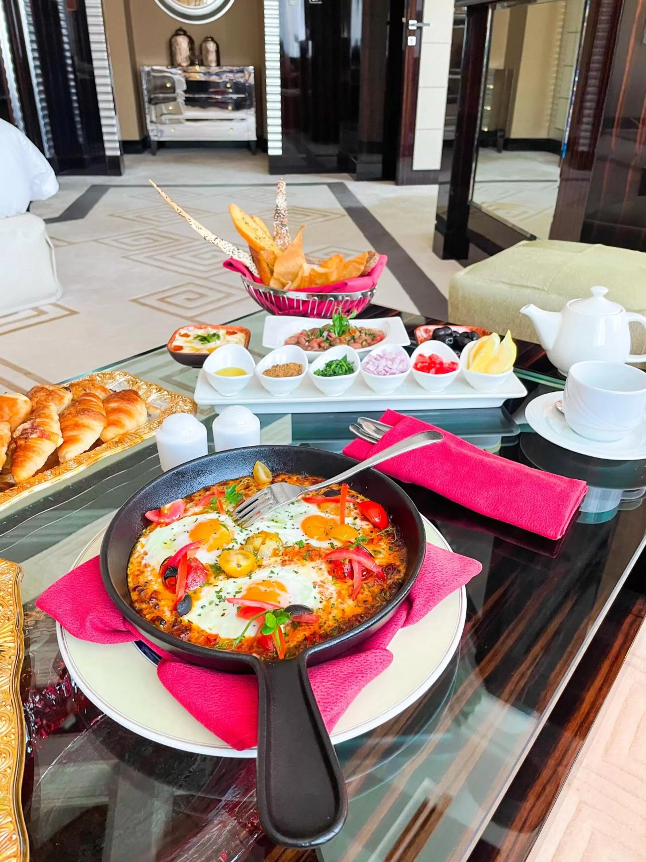 Food in Mövenpick Grand Al Bustan