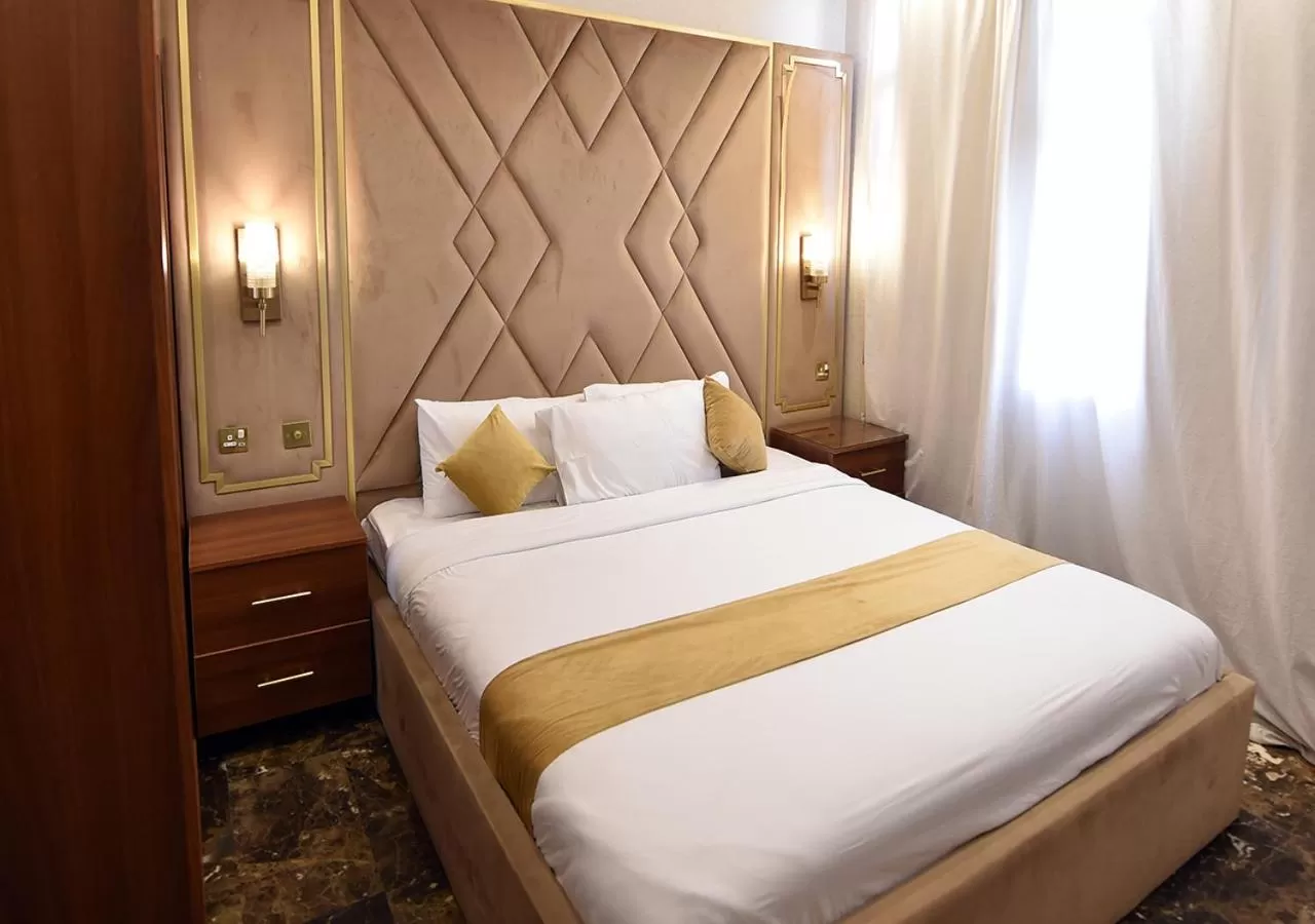 Bedroom, Bed in Rihanna Hotel Apartment