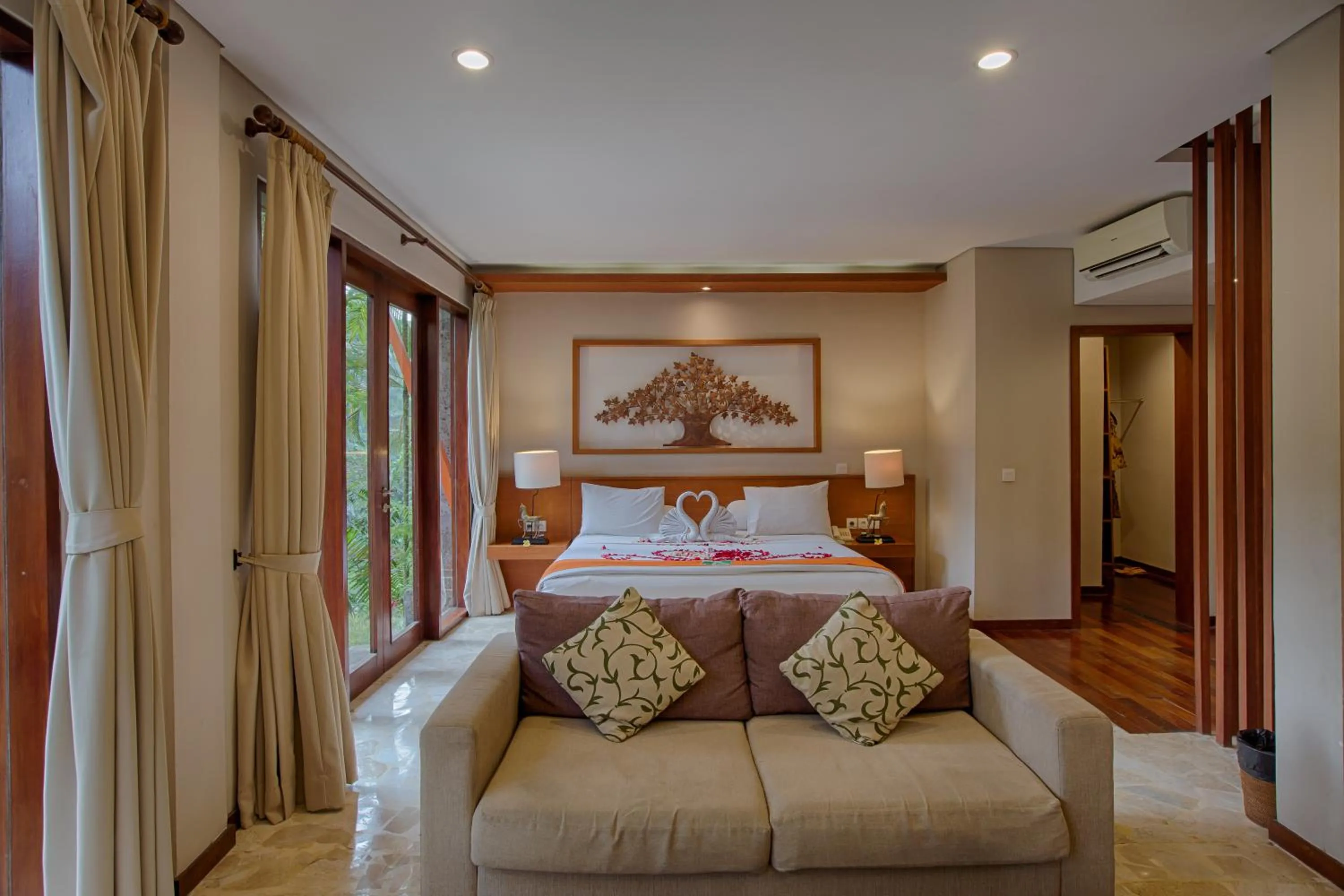 Photo of the whole room, Bed in Anahata Villas and Spa Resort