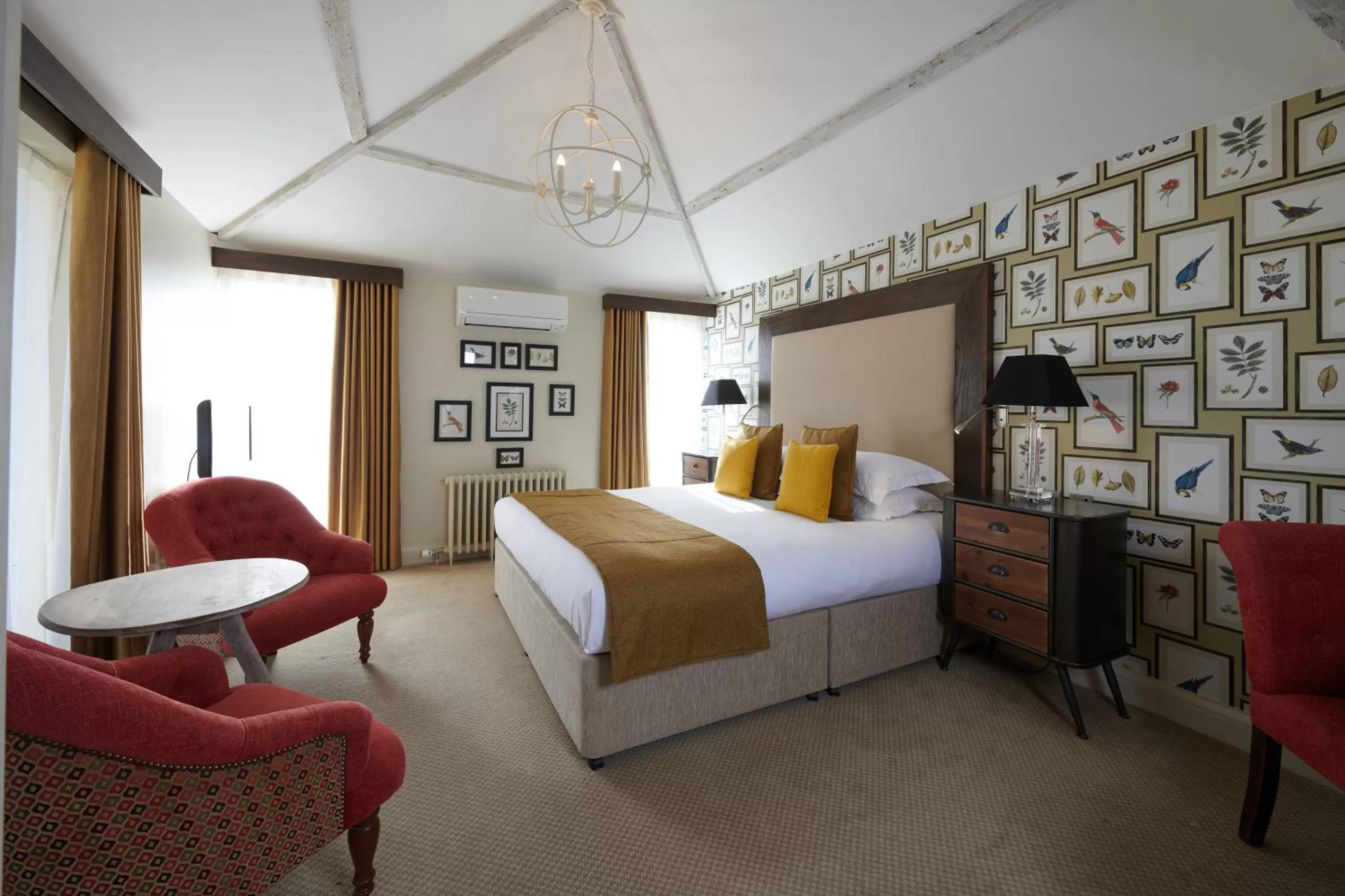 Bed in Park Farm Hotel