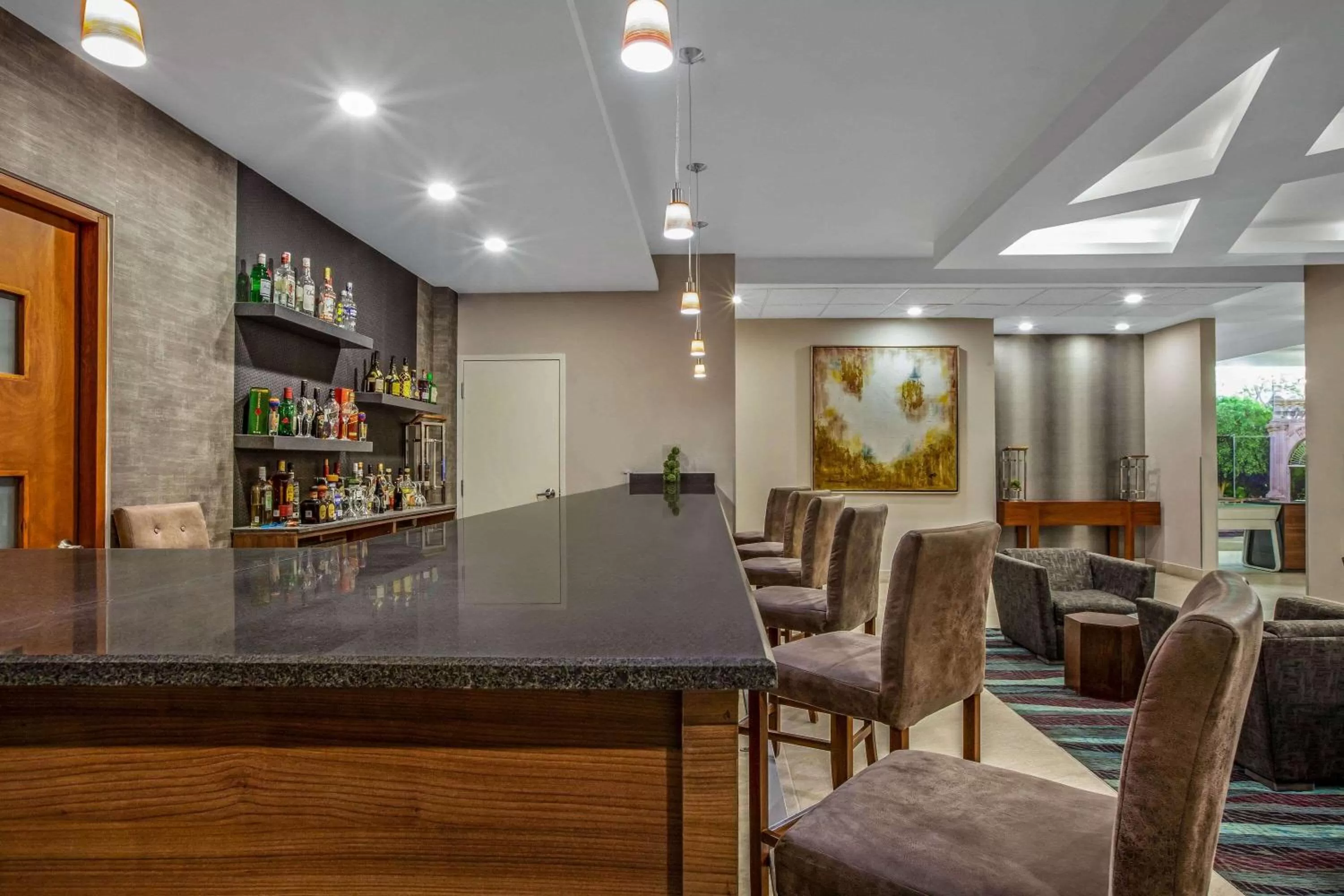 Lounge or bar in La Quinta by Wyndham Aguascalientes
