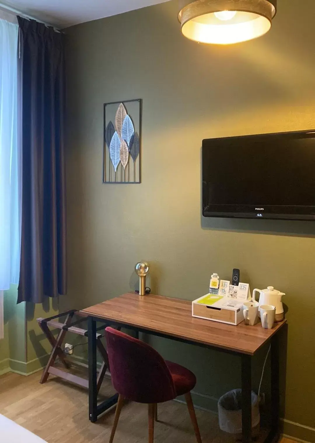 Superior Double Room in Logis Hôtel Le Cygne Superior Double Room in Logis Hôtel Le Cygne