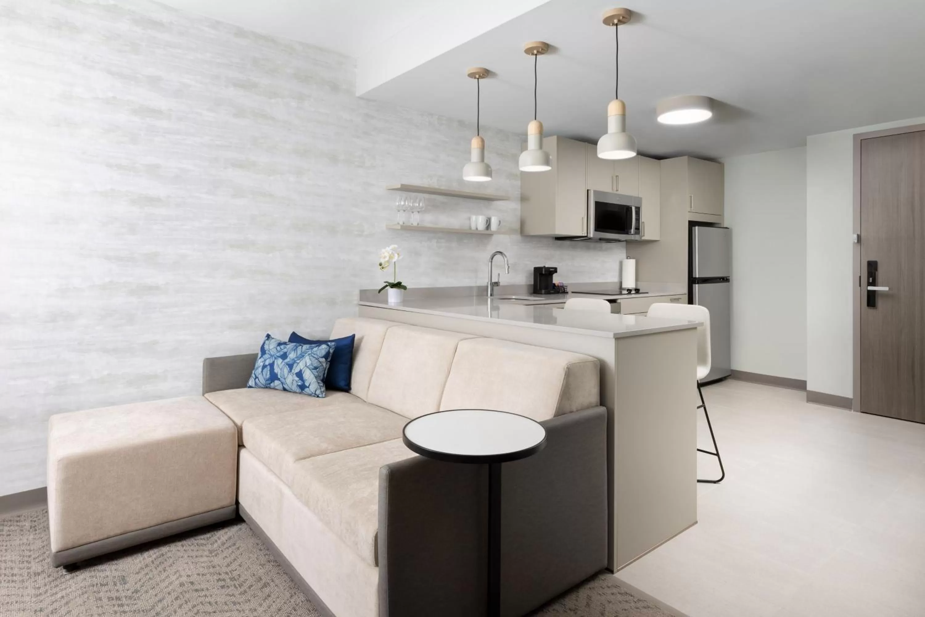 Kitchen or kitchenette in Residence Inn by Marriott San Juan Isla Verde