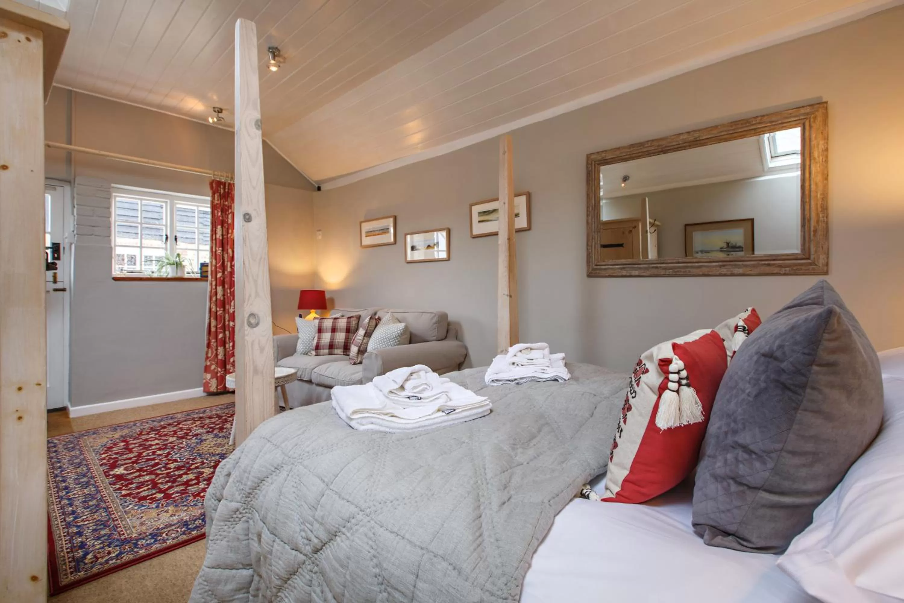 Bedroom, Bed in Cley Windmill