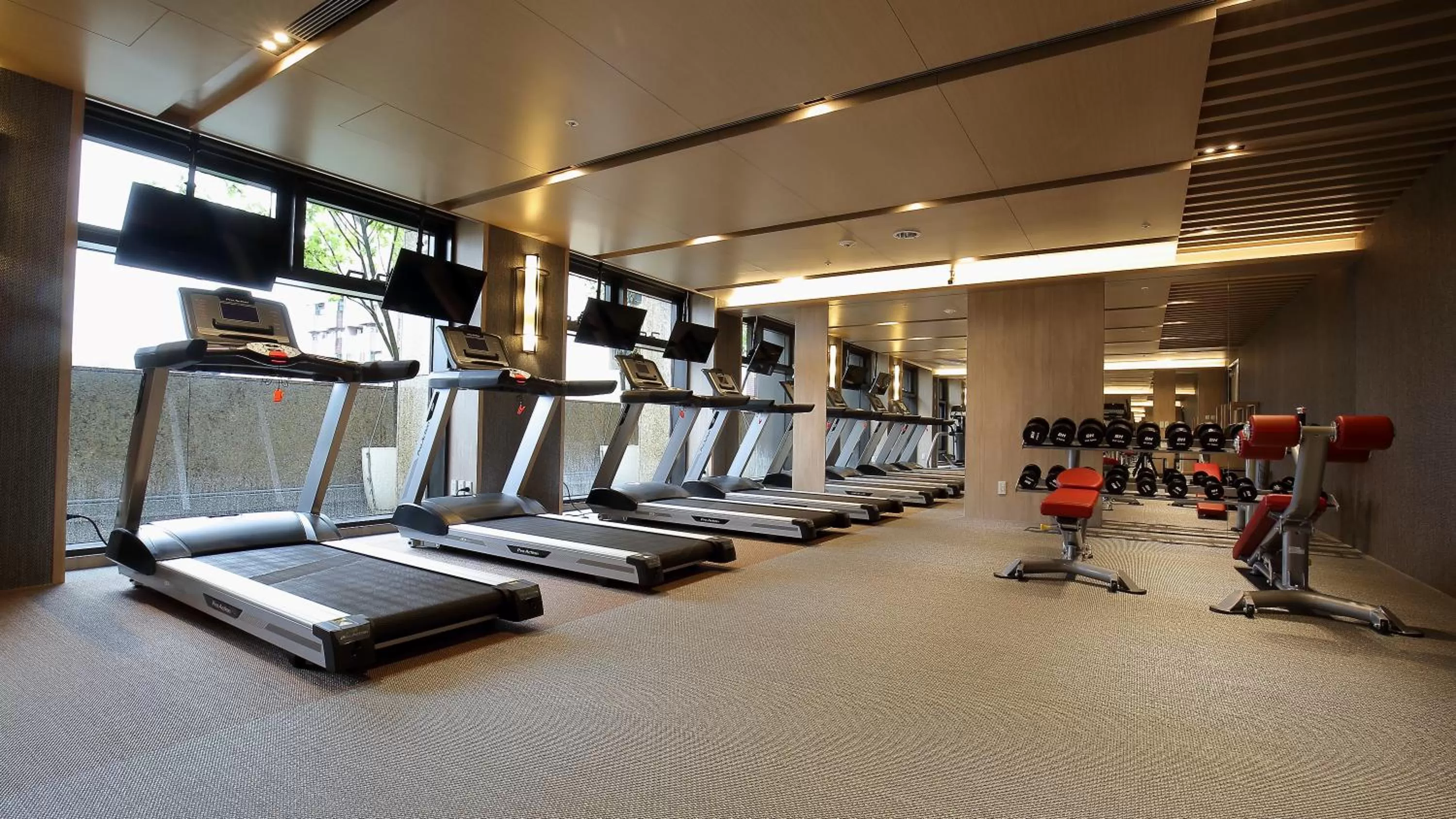 Fitness centre/facilities in Kloud Hotel