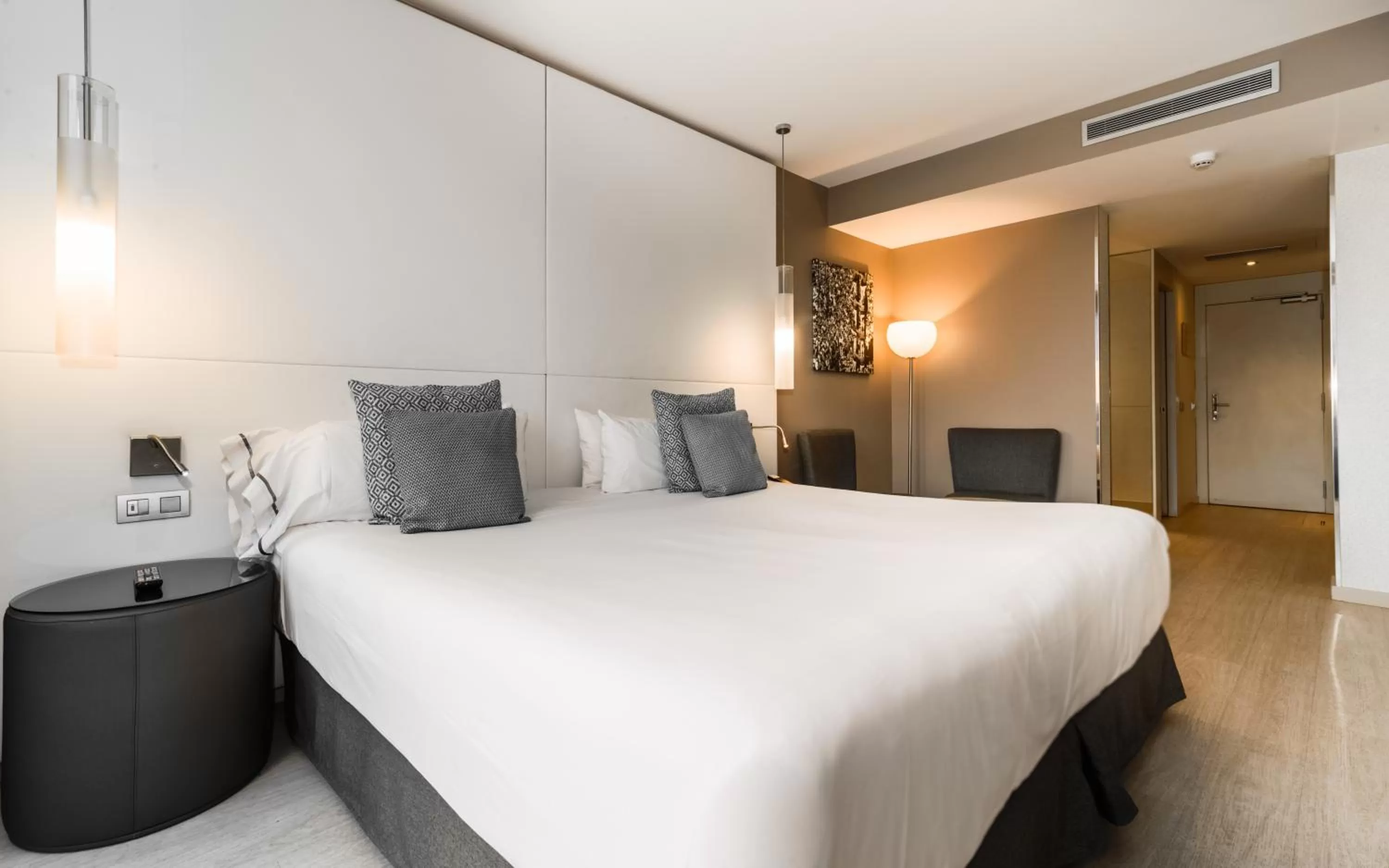 Bed in Grums Hotel & Spa