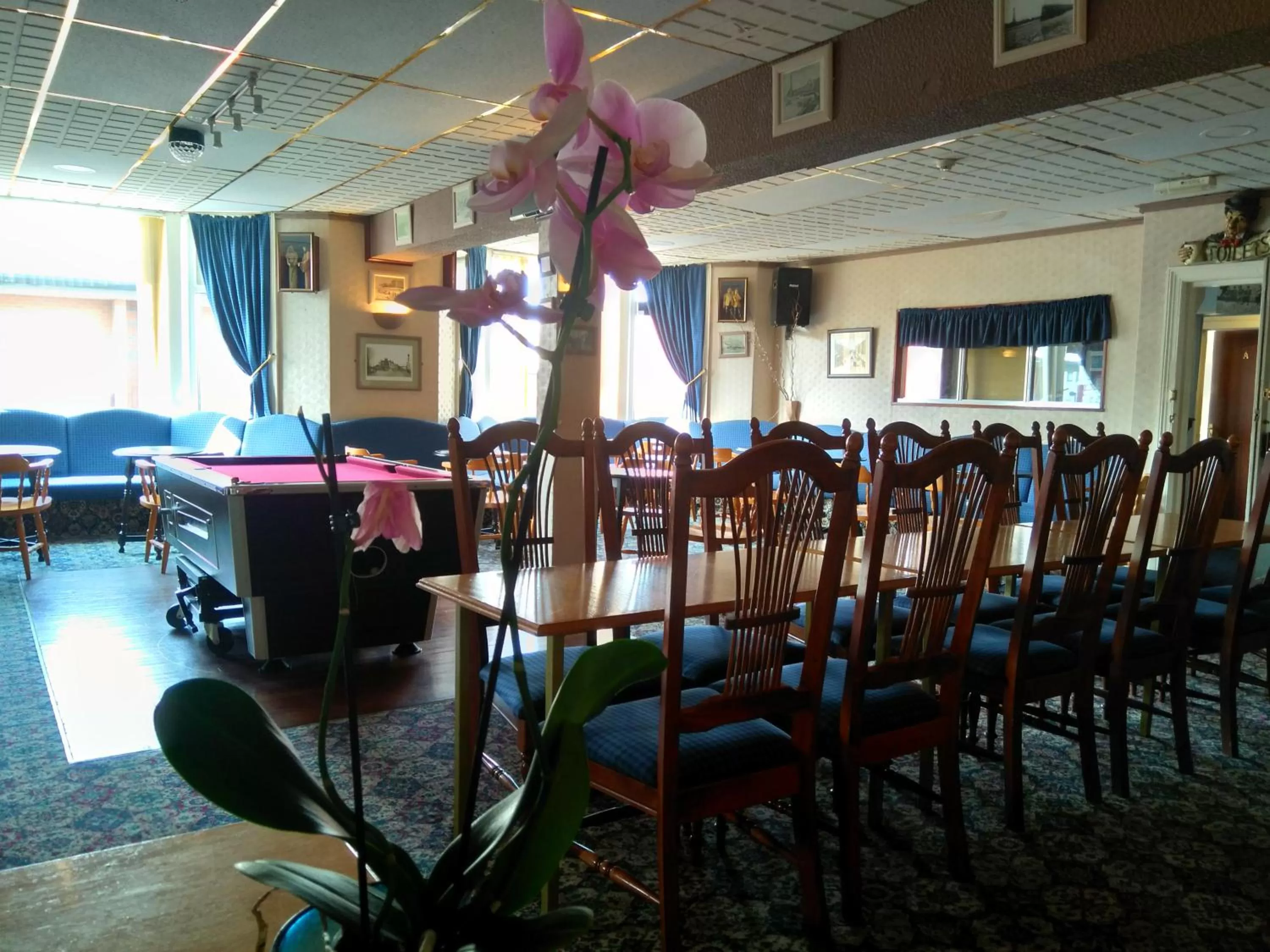 Lounge or bar in The Hopton Hotel