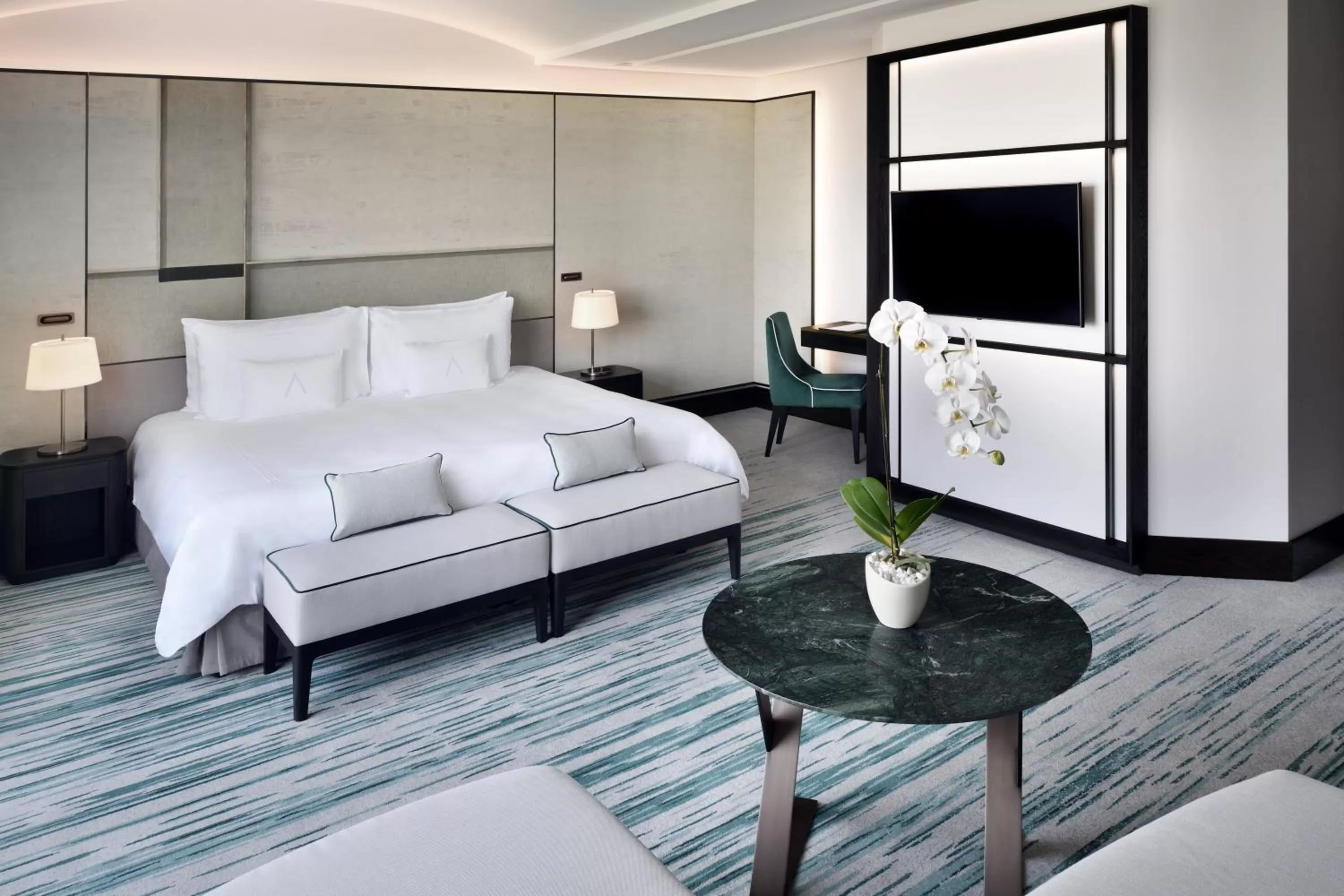 Bedroom, Bed in Address Montgomerie