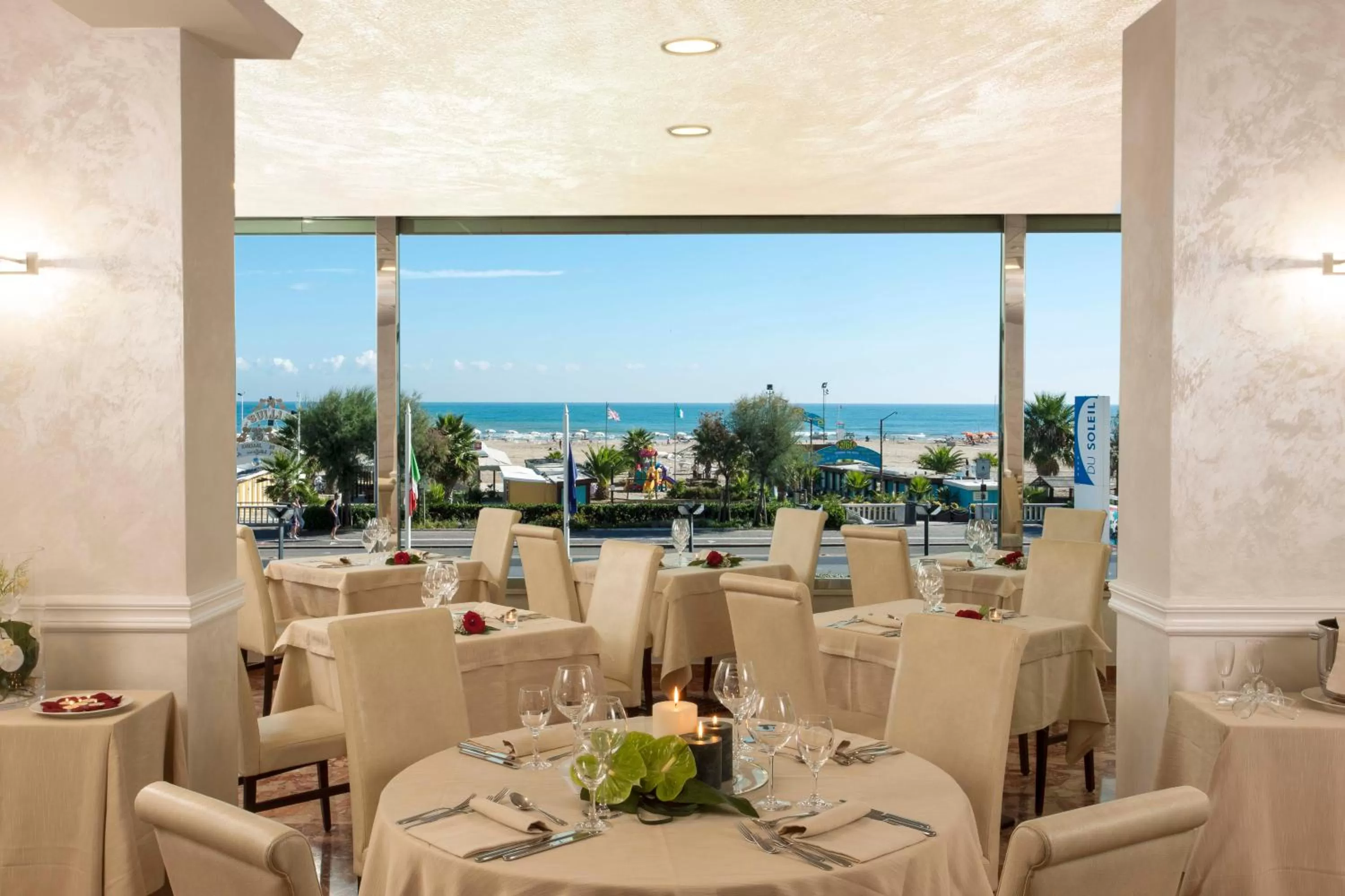 Restaurant/places to eat in Hotel Du Soleil