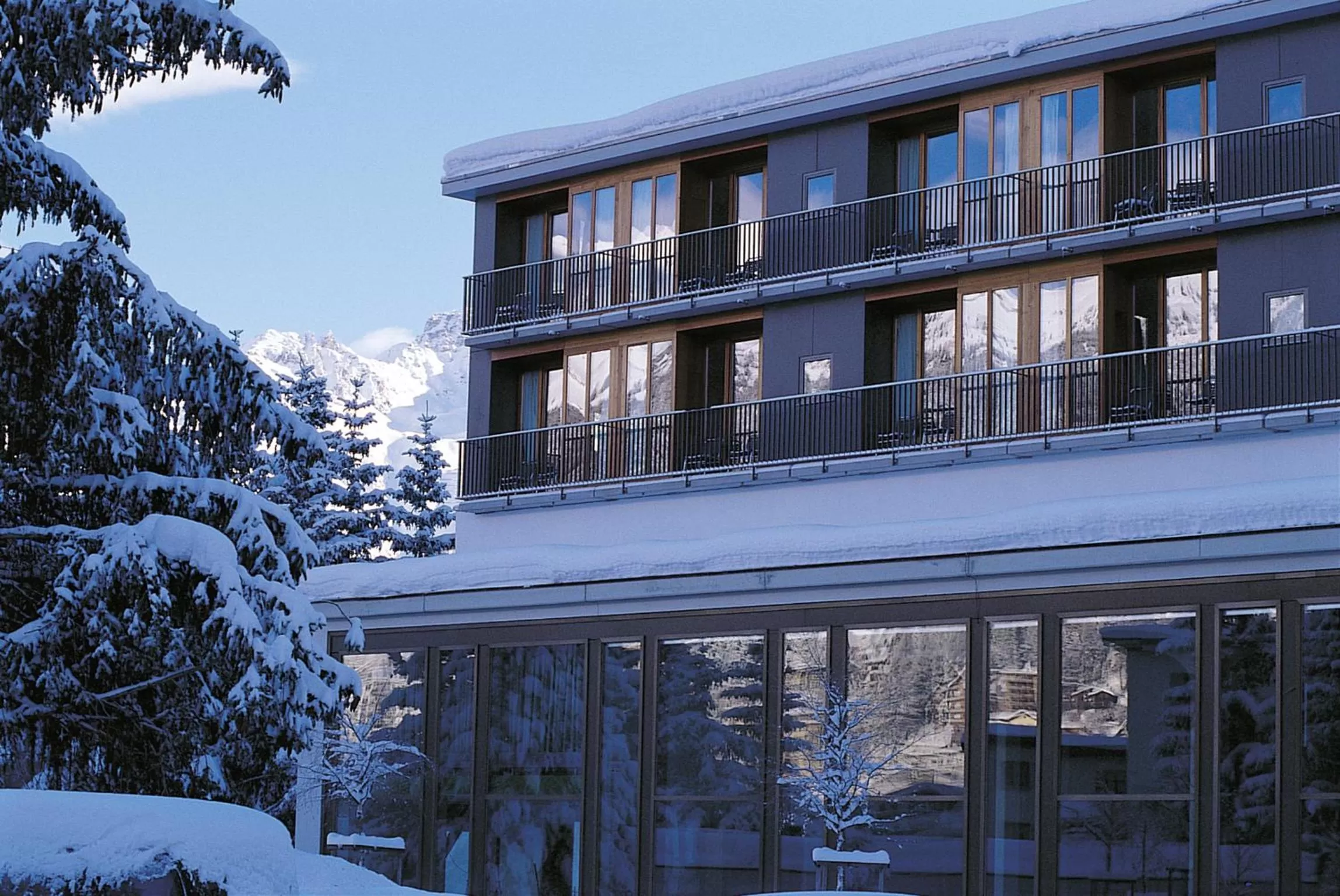 Facade/entrance in Hotel Laudinella