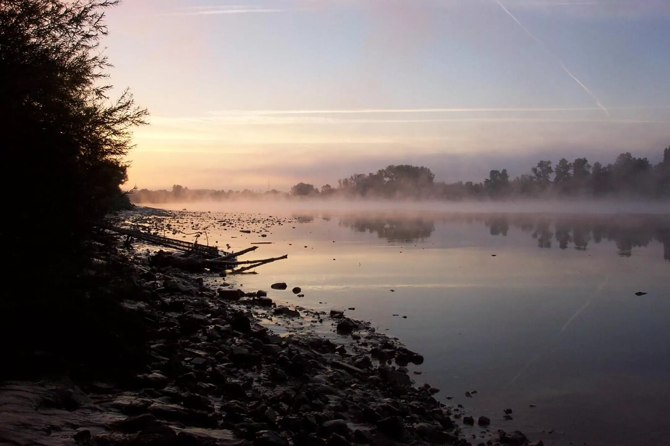 River view in Chambres d'hôtes de charme au REFUGE DU PEINTRE prés de St Emilion