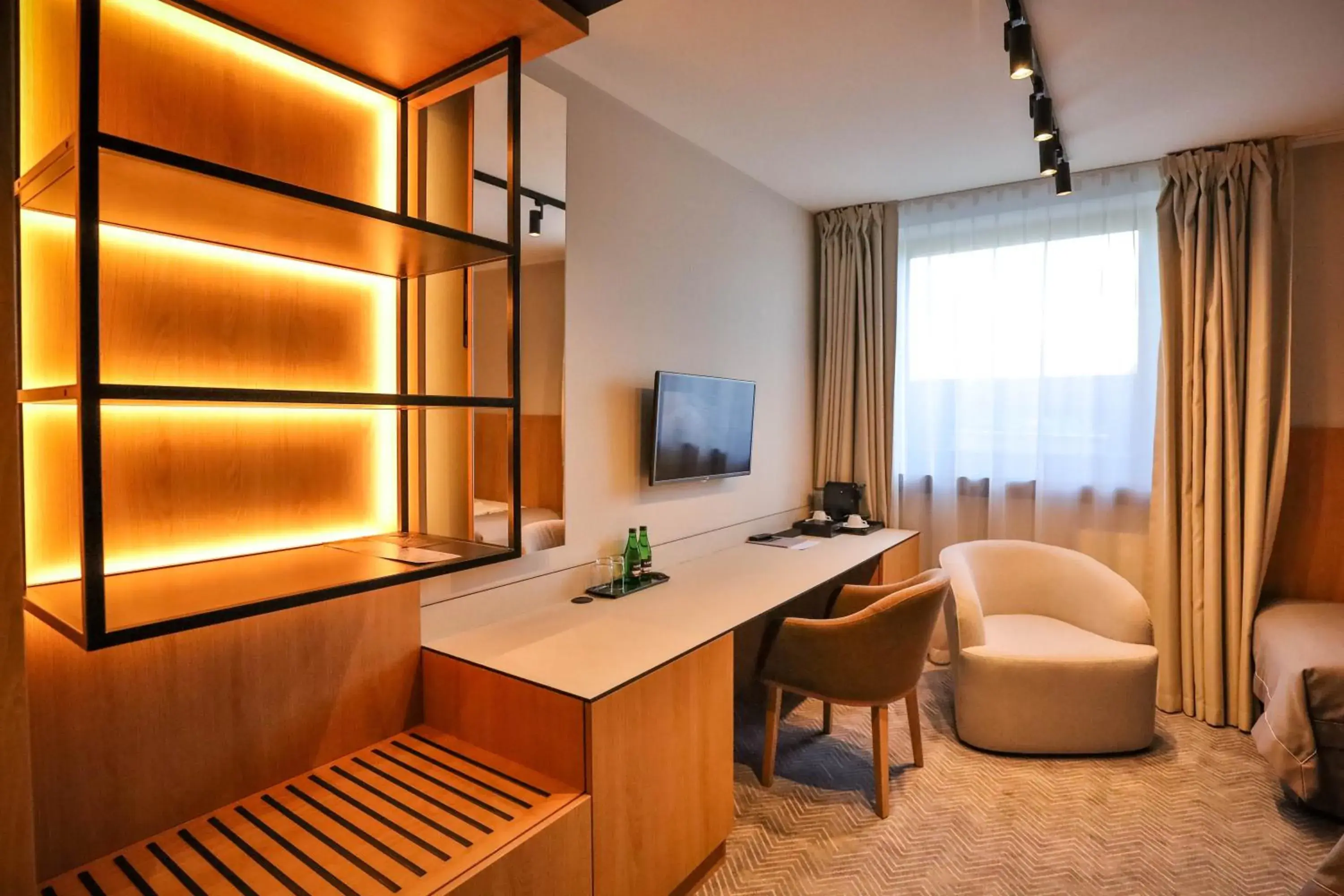 Ilonn Hotel Ilonn Hotel