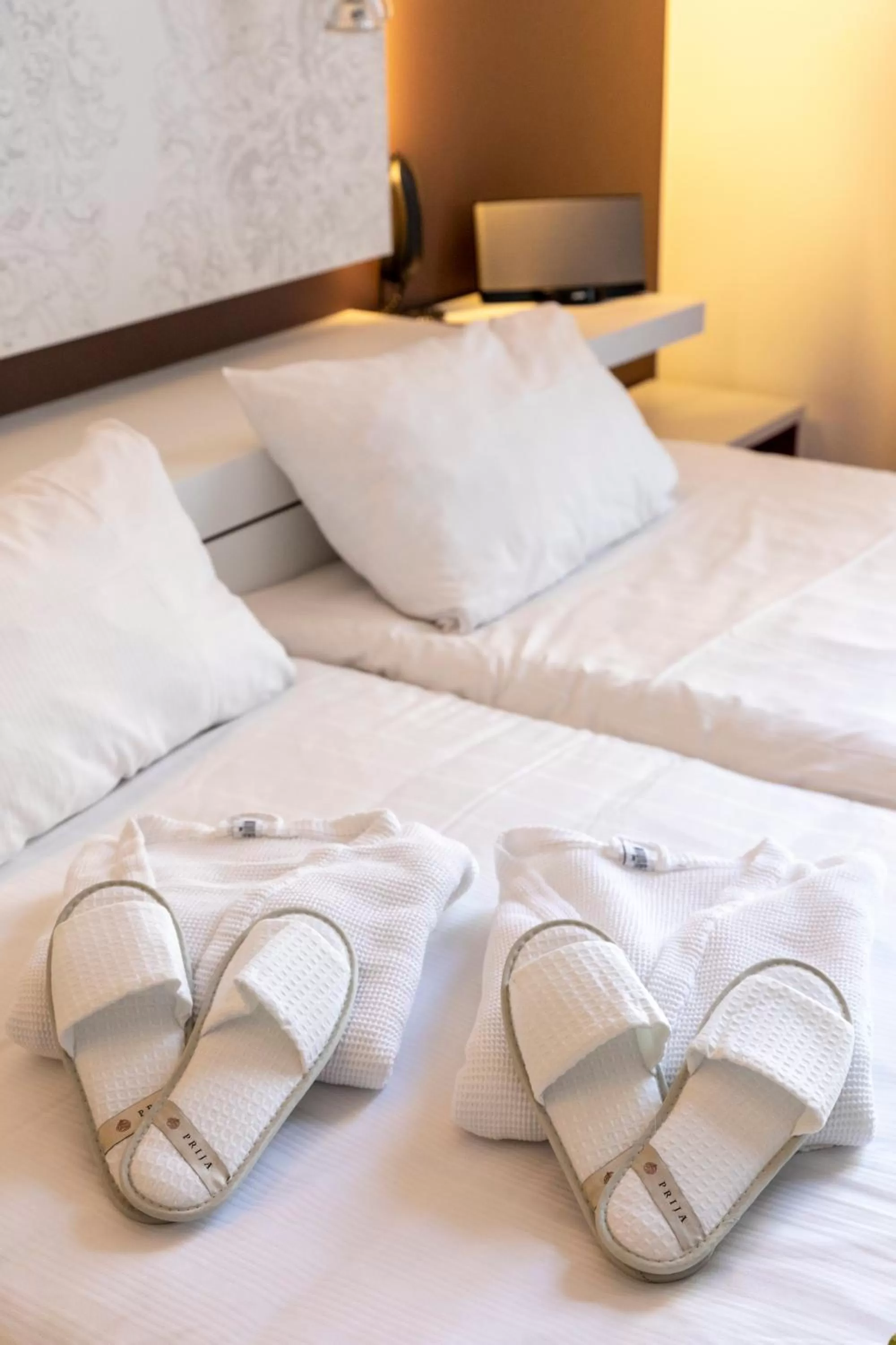 Bedroom, Bed in Eburon Hotel