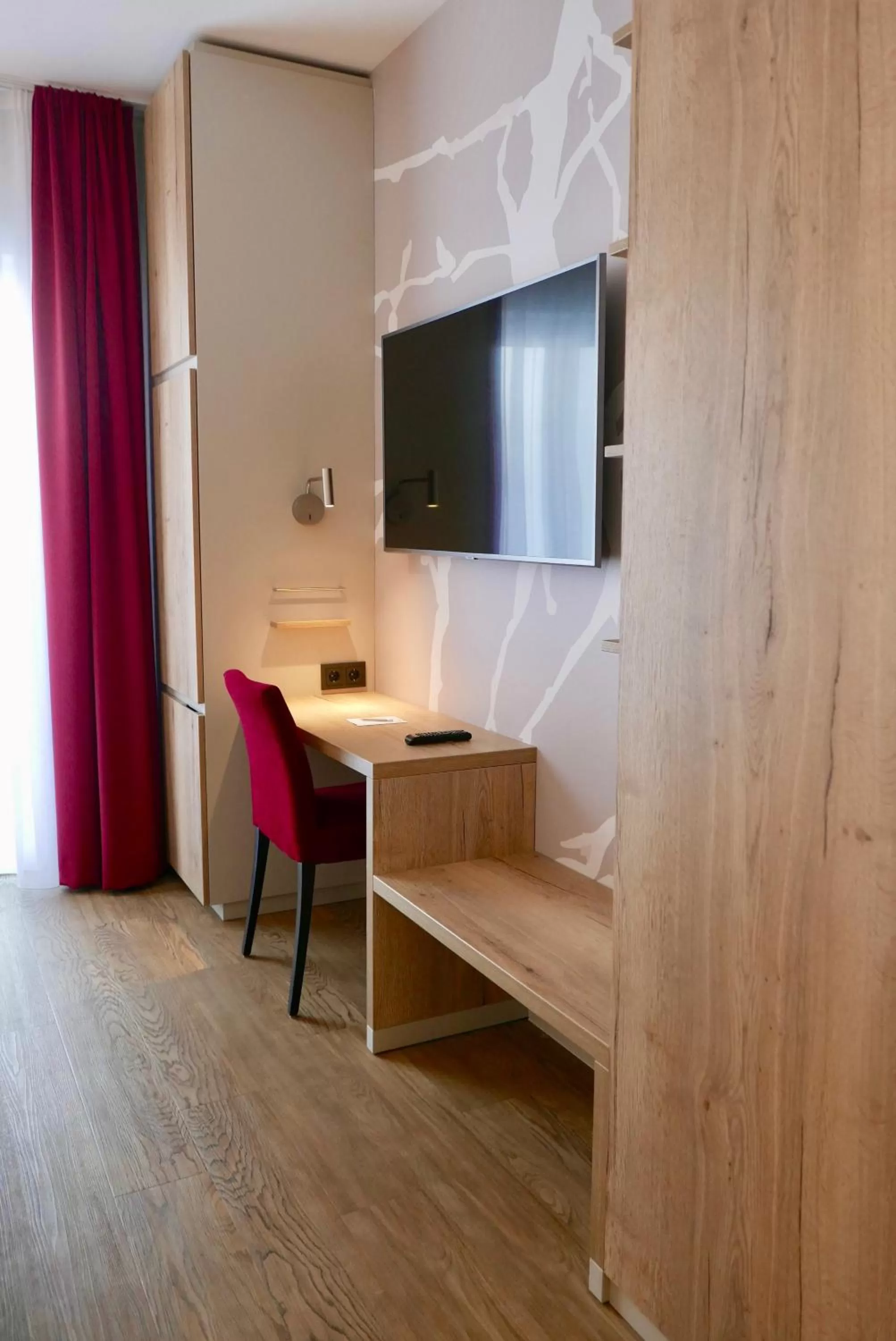 Photo of the whole room in Rafaela Hotel Heidelberg