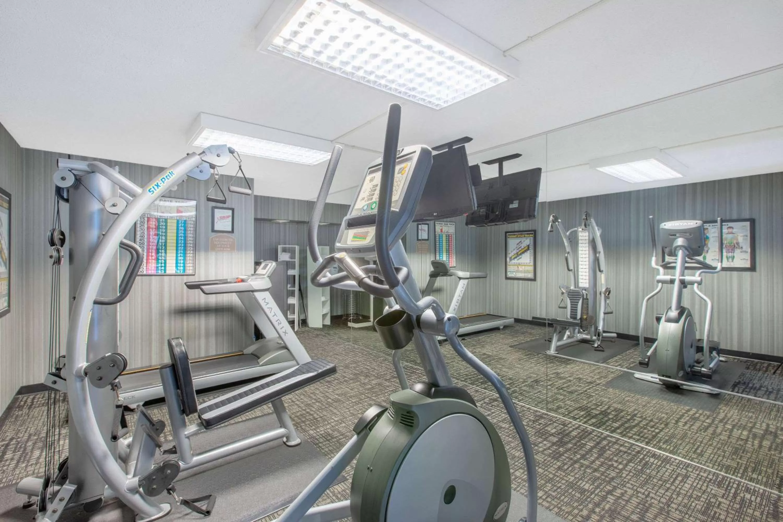 Fitness centre/facilities in Ramada by Wyndham Midtown Grand Island