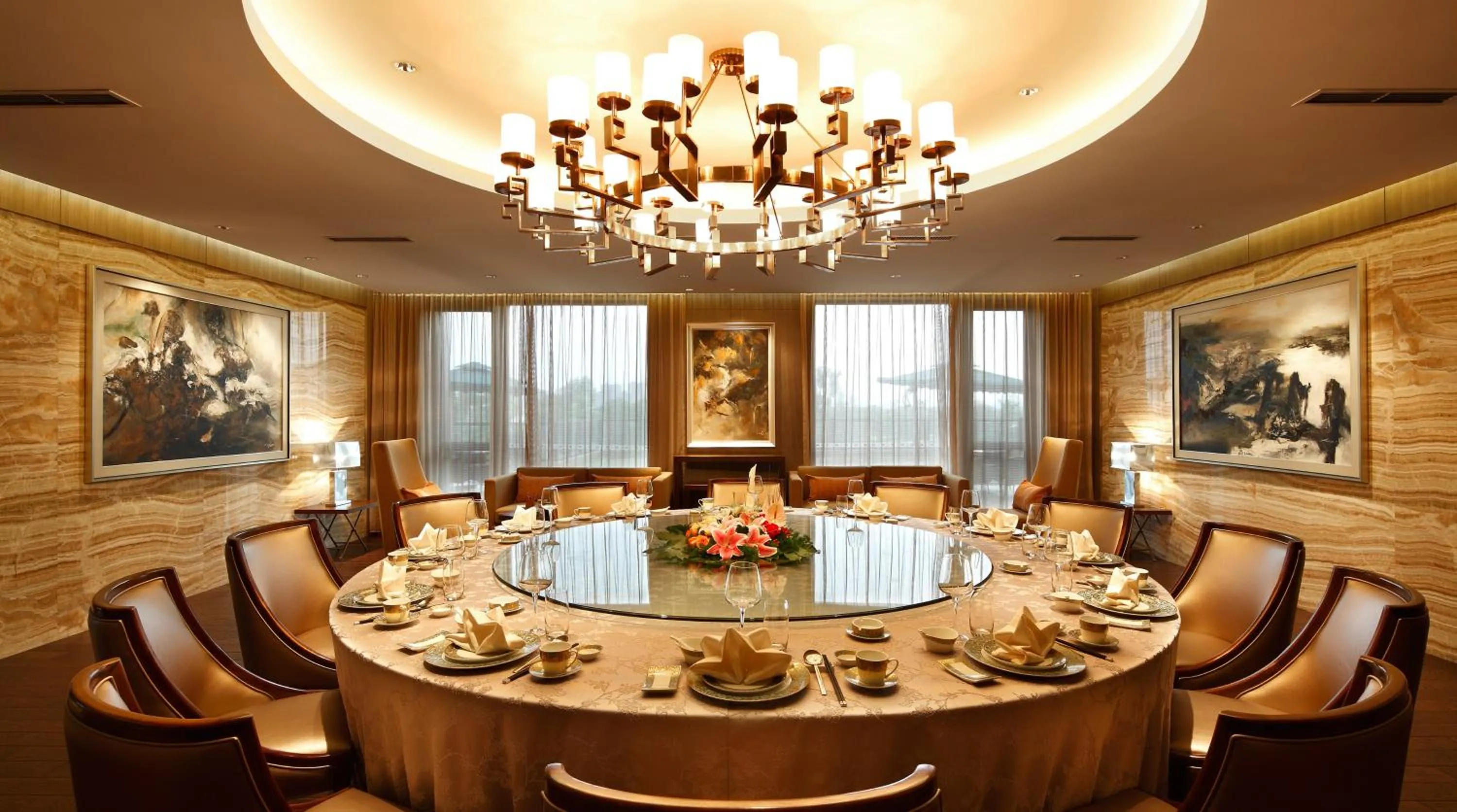 Restaurant/places to eat in Crowne Plaza Xuzhou Dalong Lake by IHG