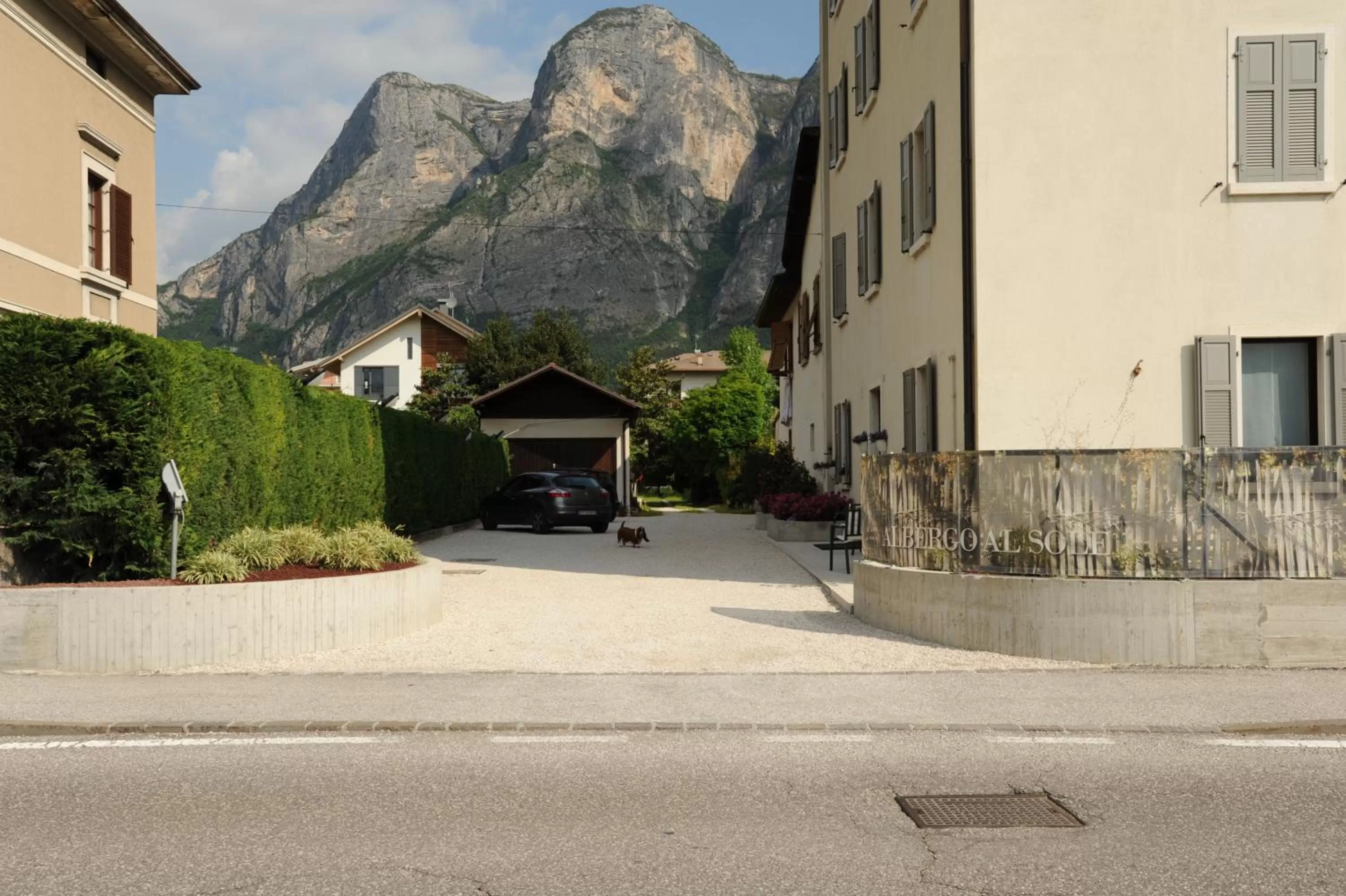 Facade/entrance, Neighborhood in Albergo Al Sole