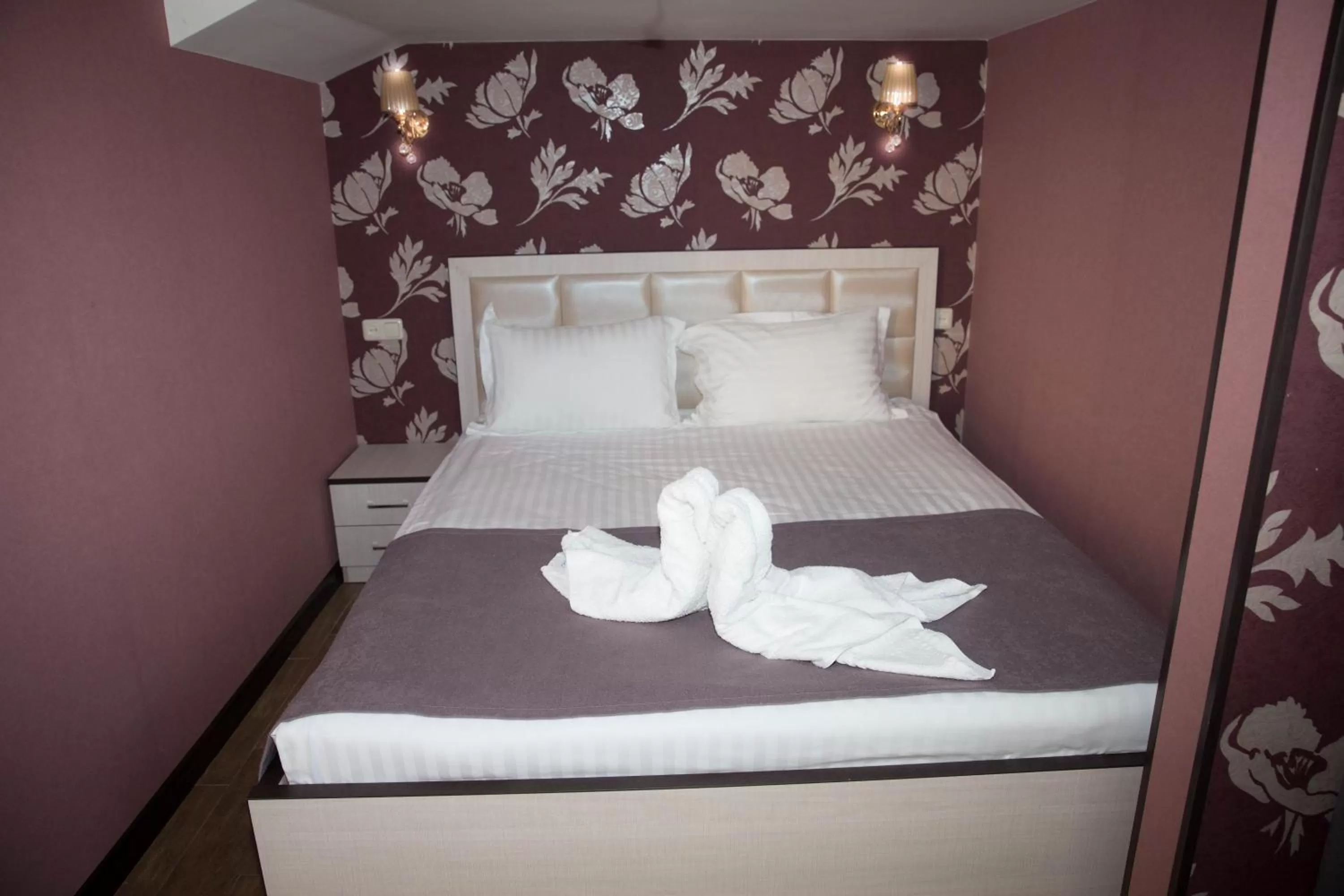 Bedroom, Room Photo in Eridana Hotel