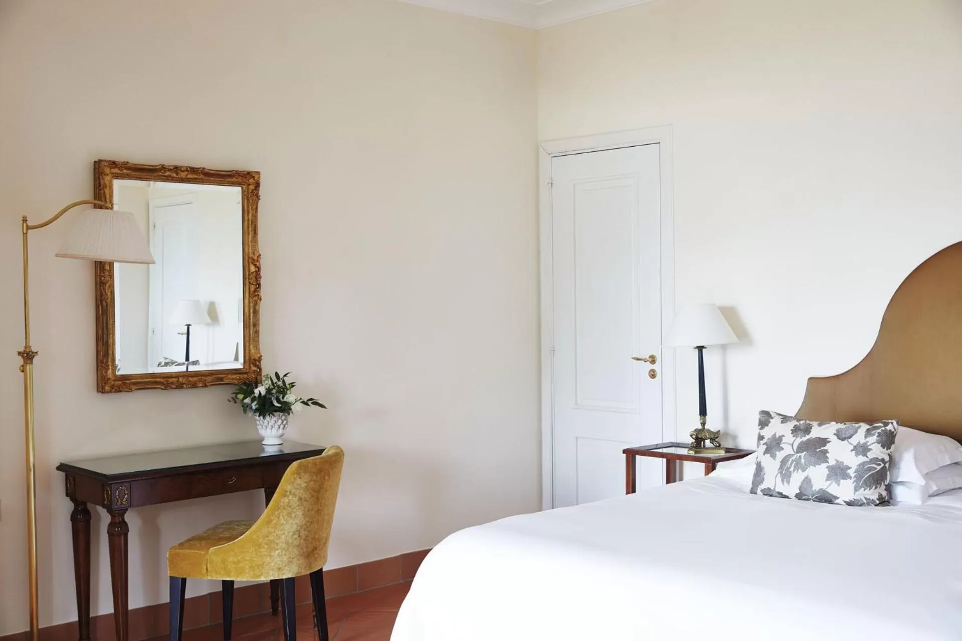 Bedroom, Bed in Grand Hotel Timeo, A Belmond Hotel, Taormina