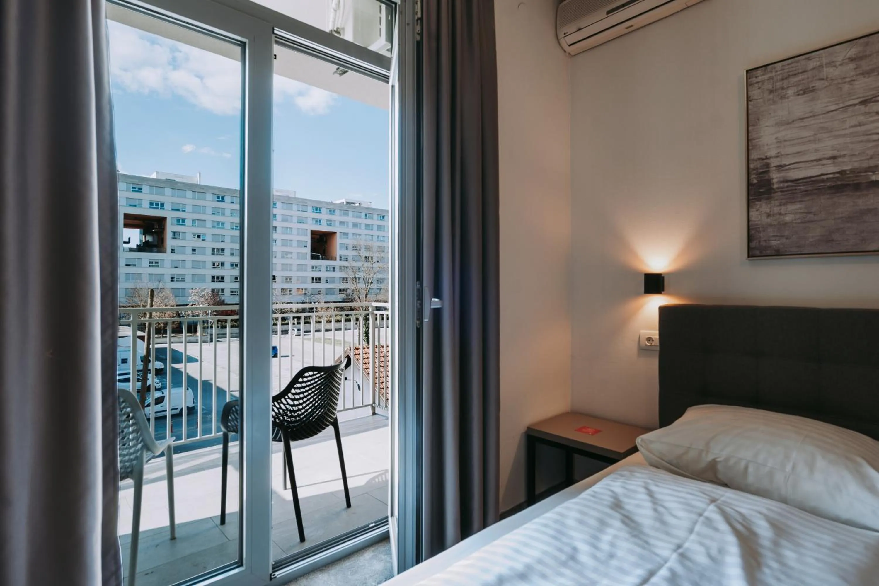 Balcony/Terrace, Bed in Hotel Sliško