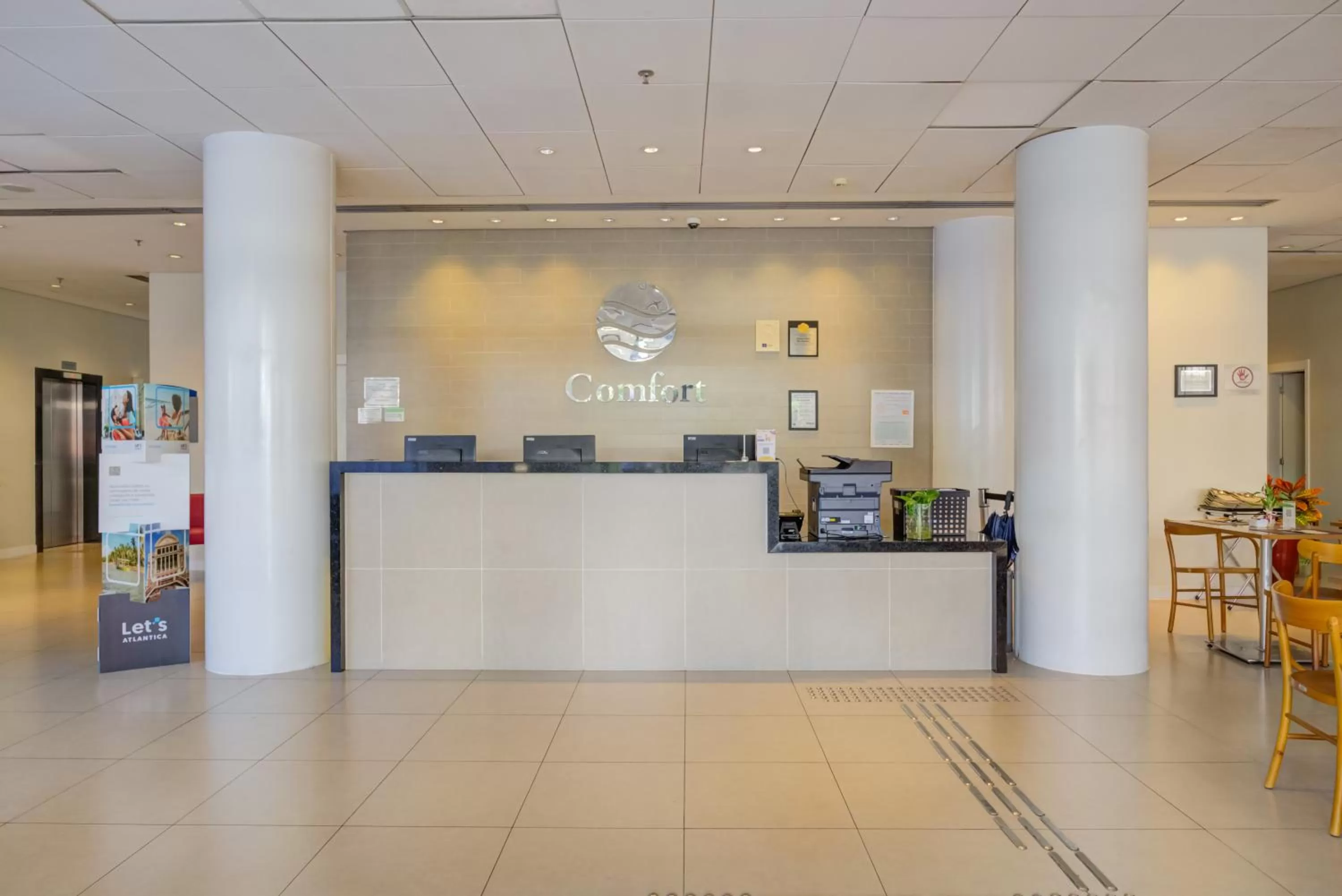 Lobby or reception in Comfort Hotel São Caetano