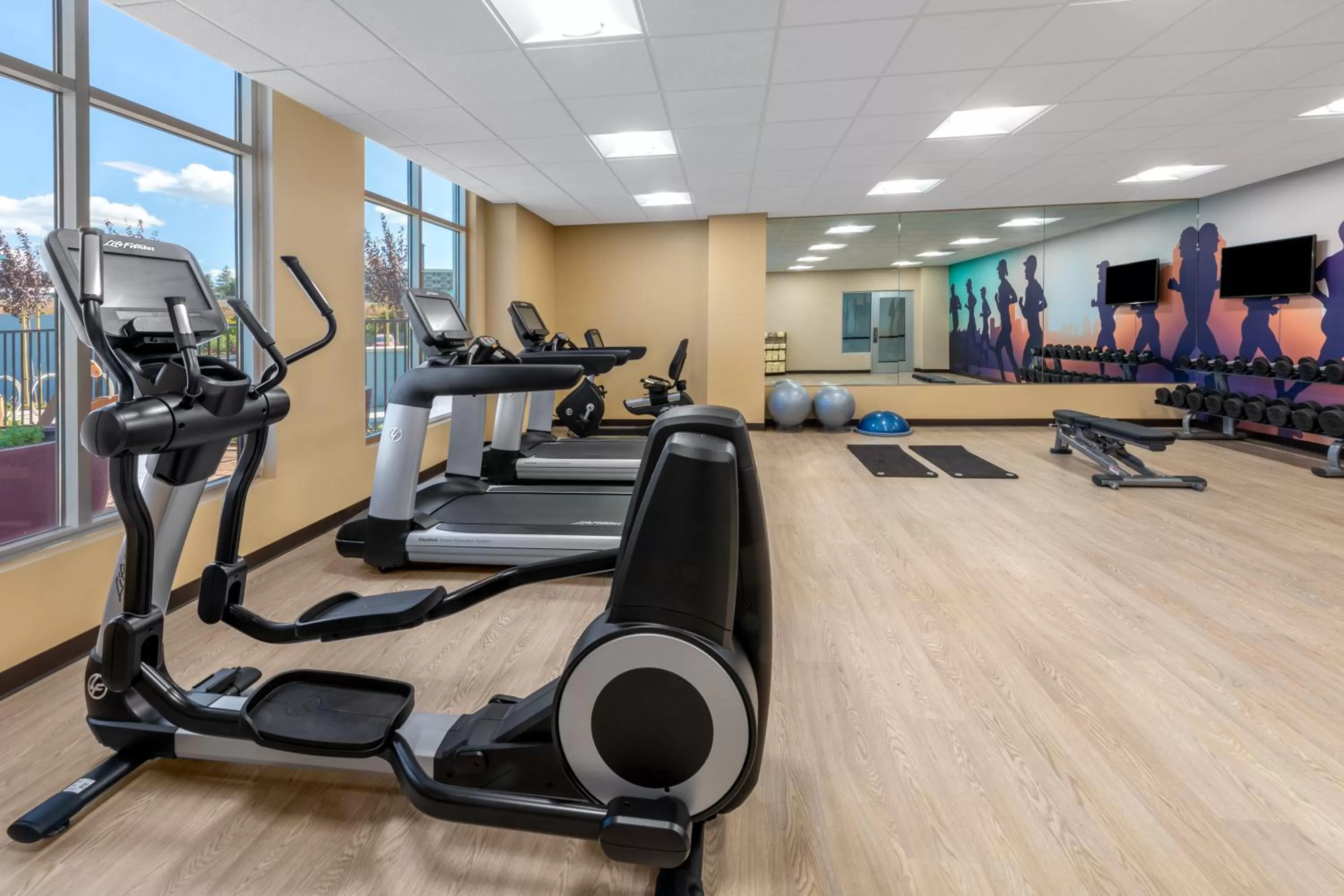 Fitness centre/facilities in Hyatt Place San Jose Airport