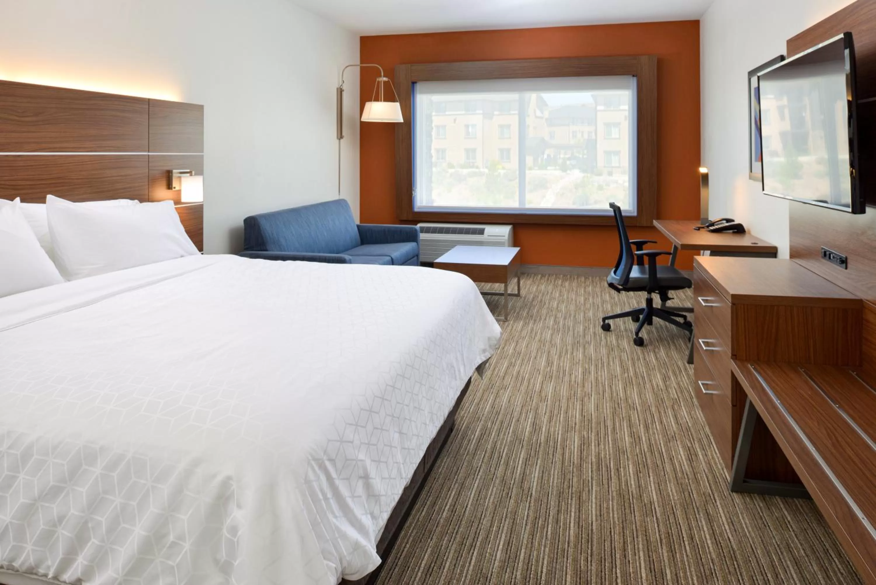 Suite - Mobility Access/Hearing Accessible in Holiday Inn Express & Suites - Elko by IHG