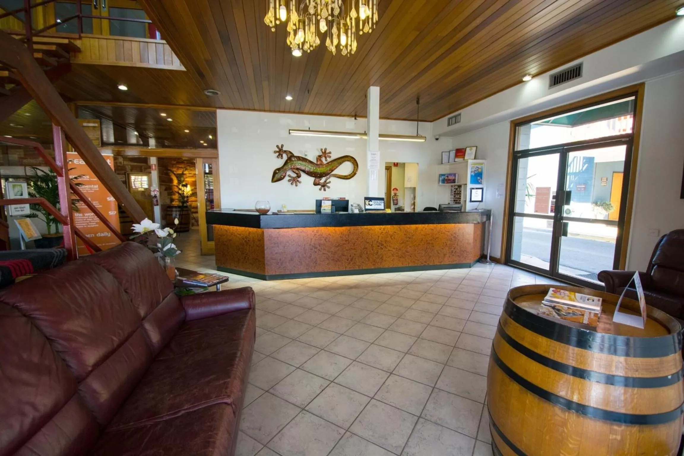 Facade/entrance in Elkira Court Motel