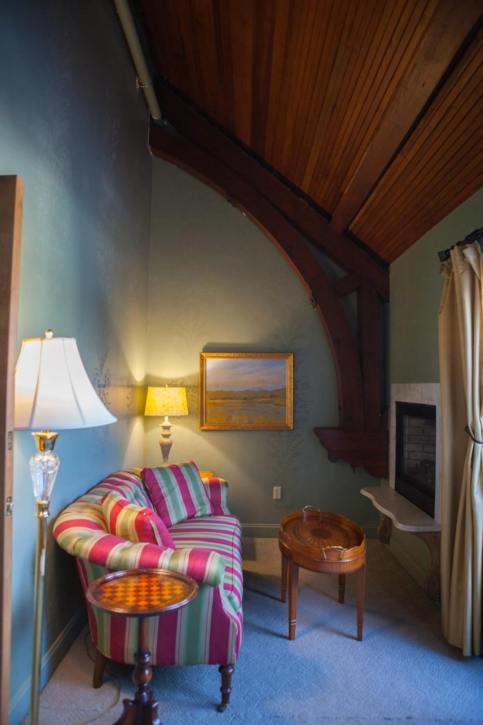 Decorative detail, Bed in Belfry Inn and Bistro