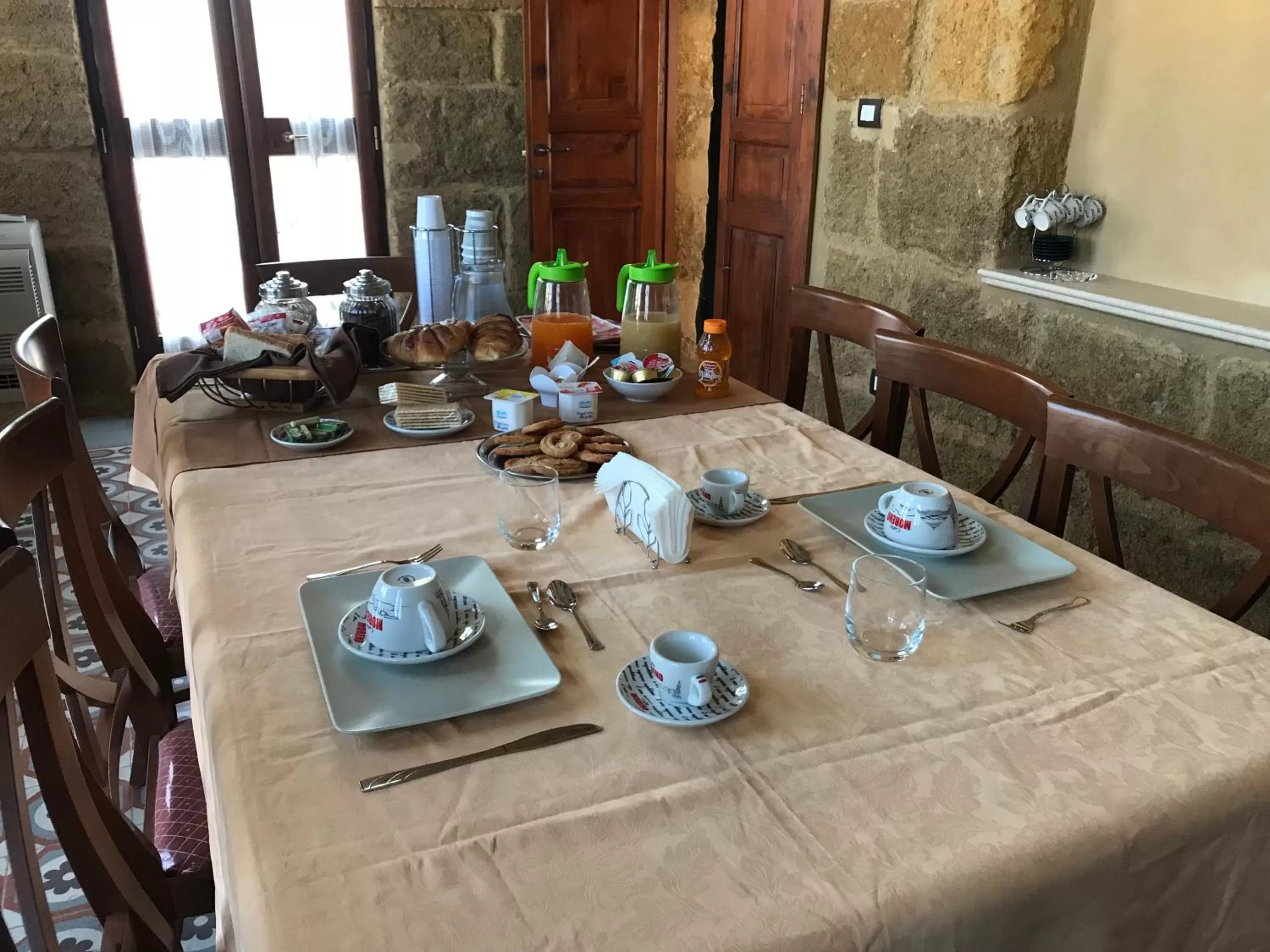 Continental breakfast, Restaurant/Places to Eat in B&B Batarà - "La Terrazza del Centro"