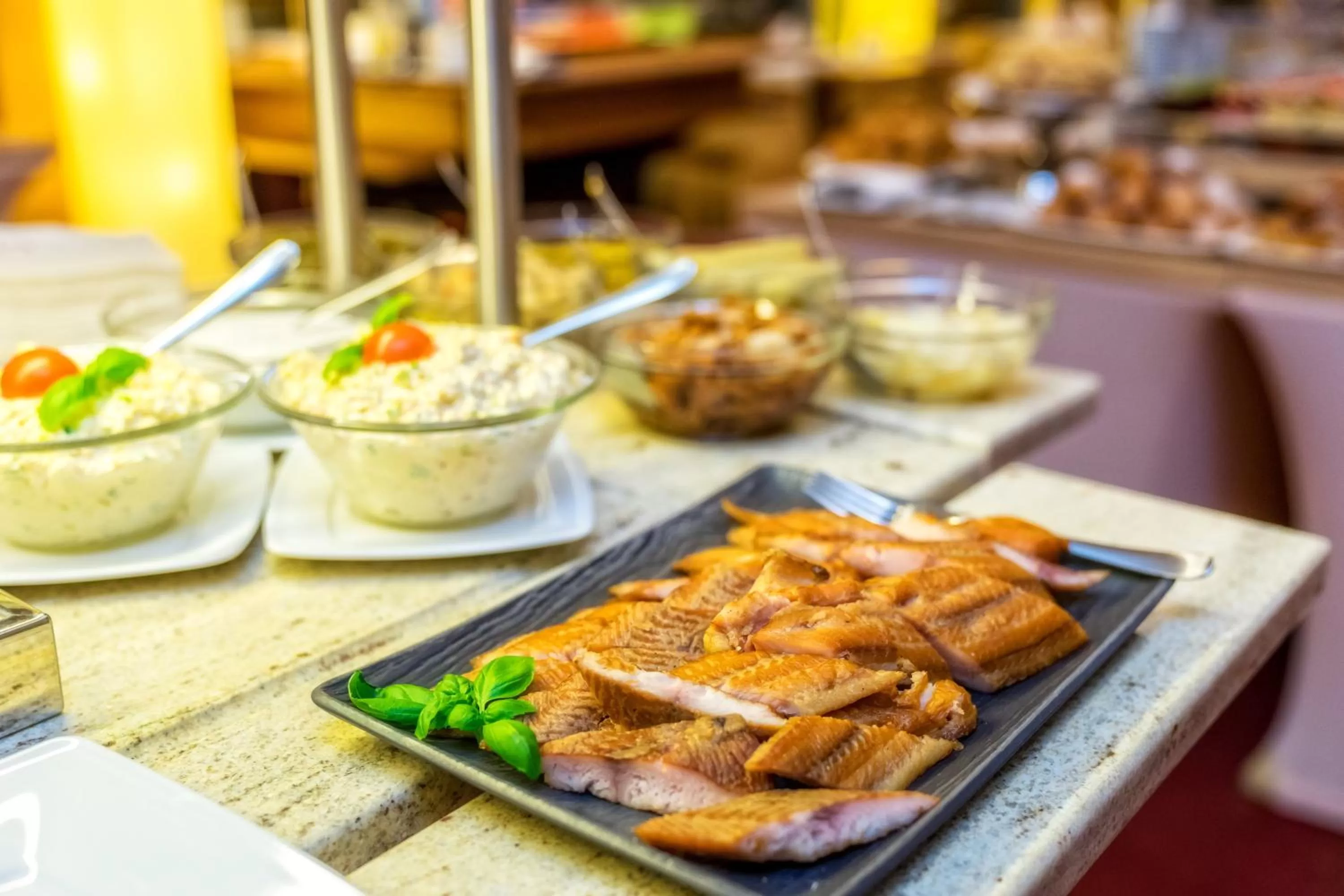 Restaurant/places to eat in HP Park Plaza