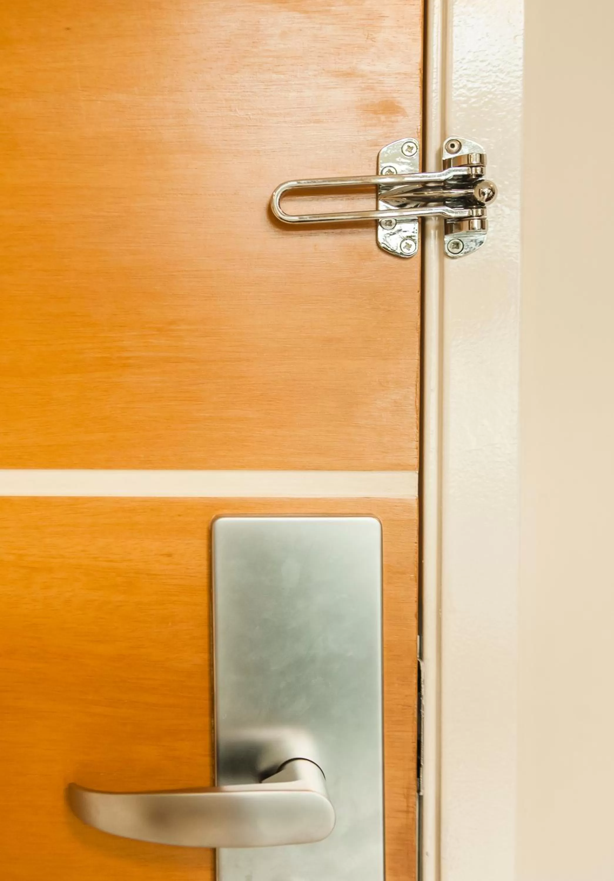 Photo of the whole room in Hotel City Hall