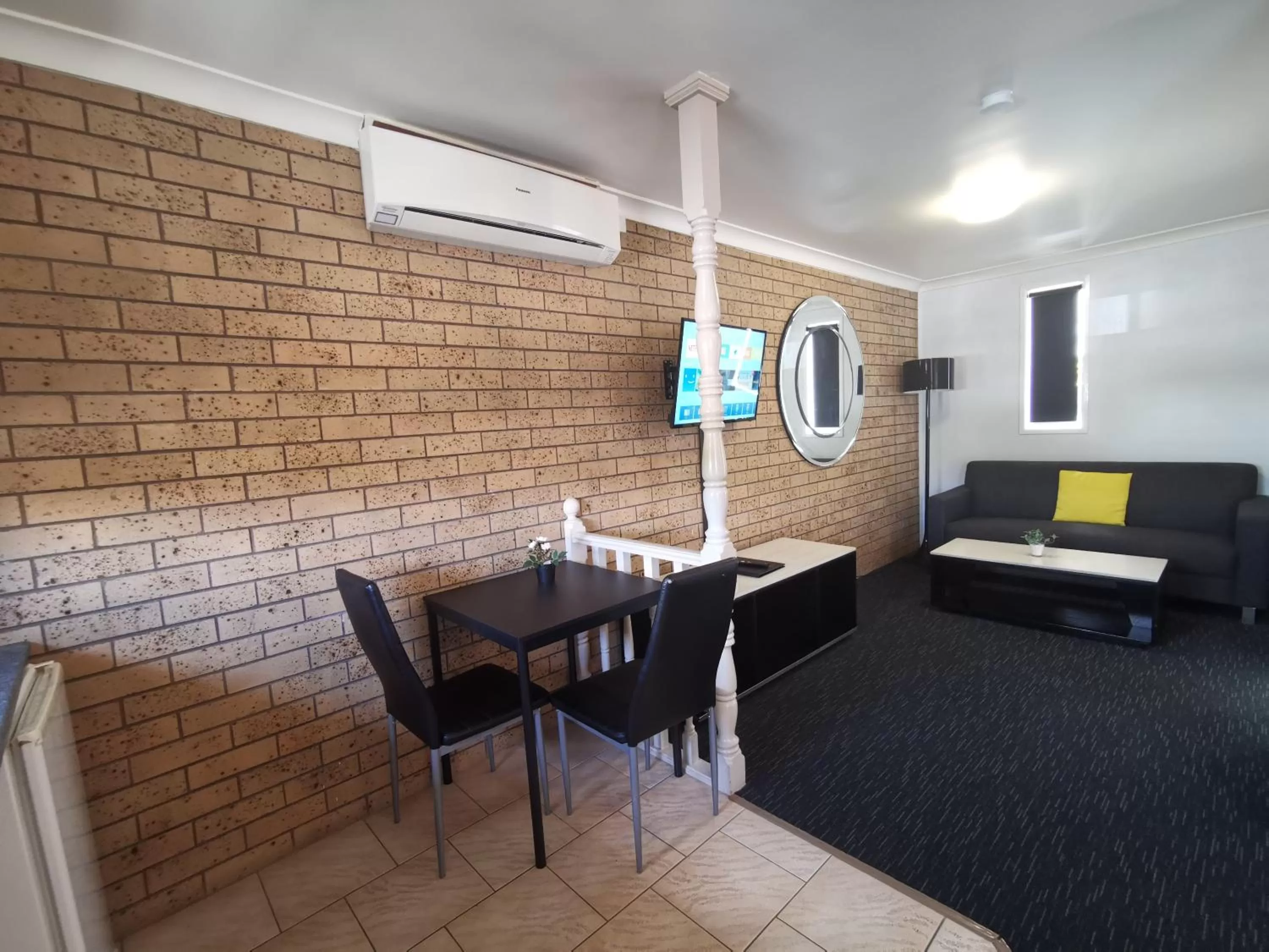 Living room in Leichhardt Motor Inn