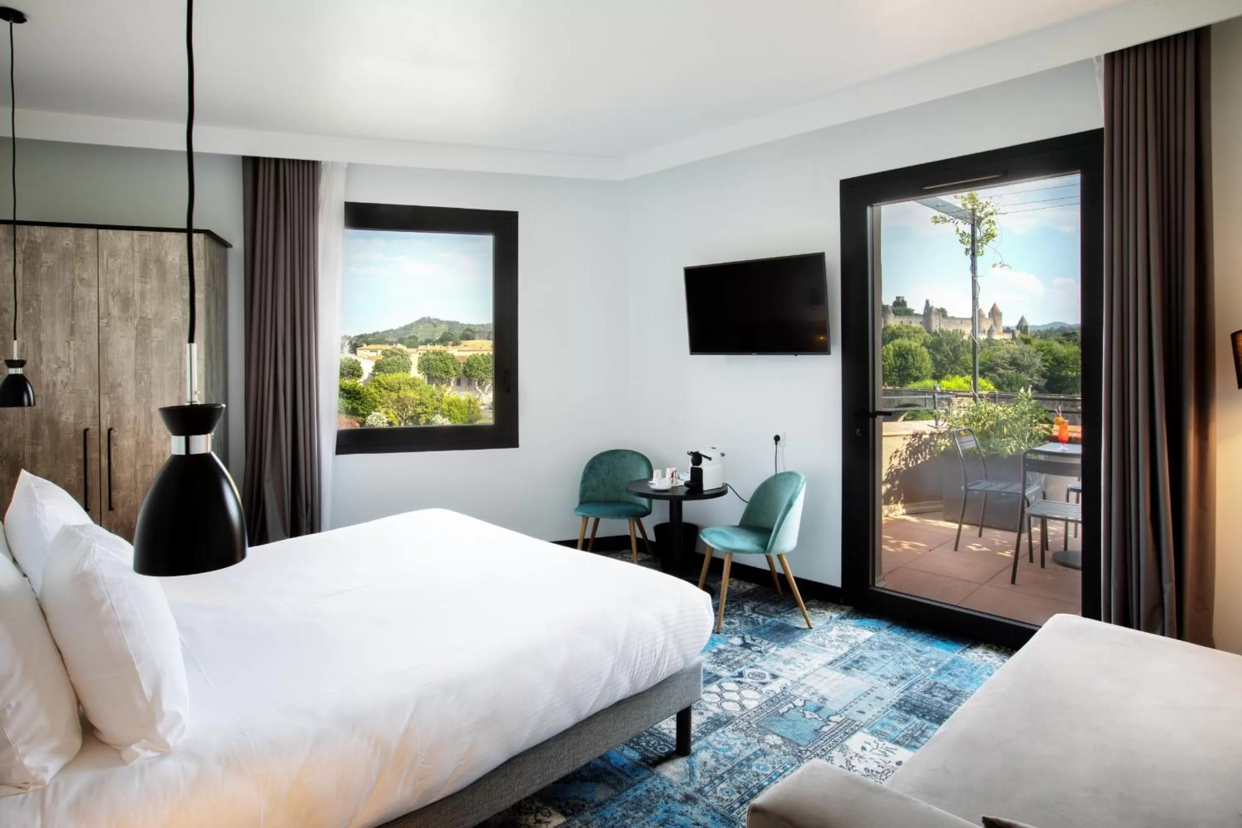 Photo of the whole room, Bed in SOWELL HOTELS Les Chevaliers