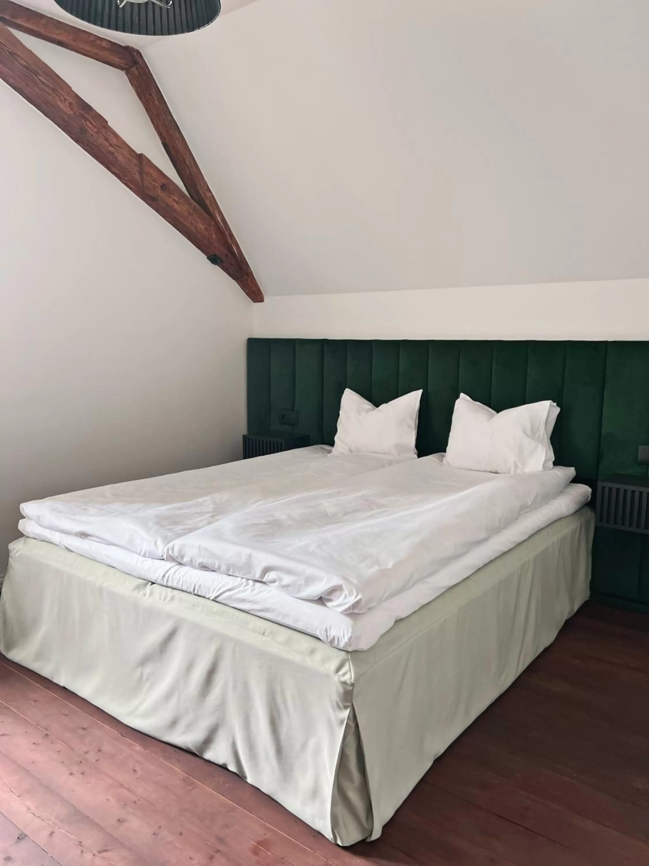 Bed in Hotel Rezidence Wannas Self Check in