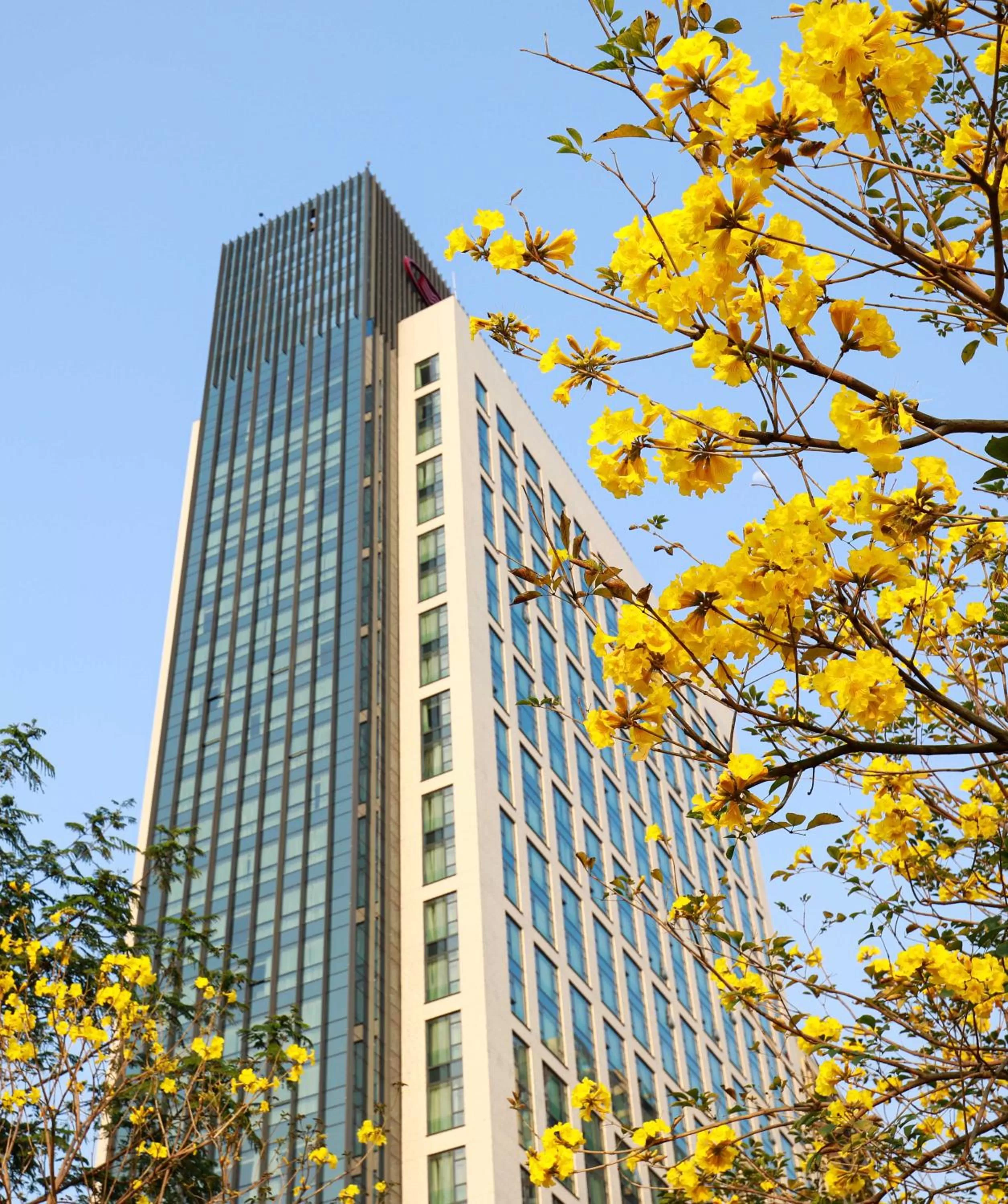 Property building in Crowne Plaza Foshan Nanhai-an IHG Hotel
