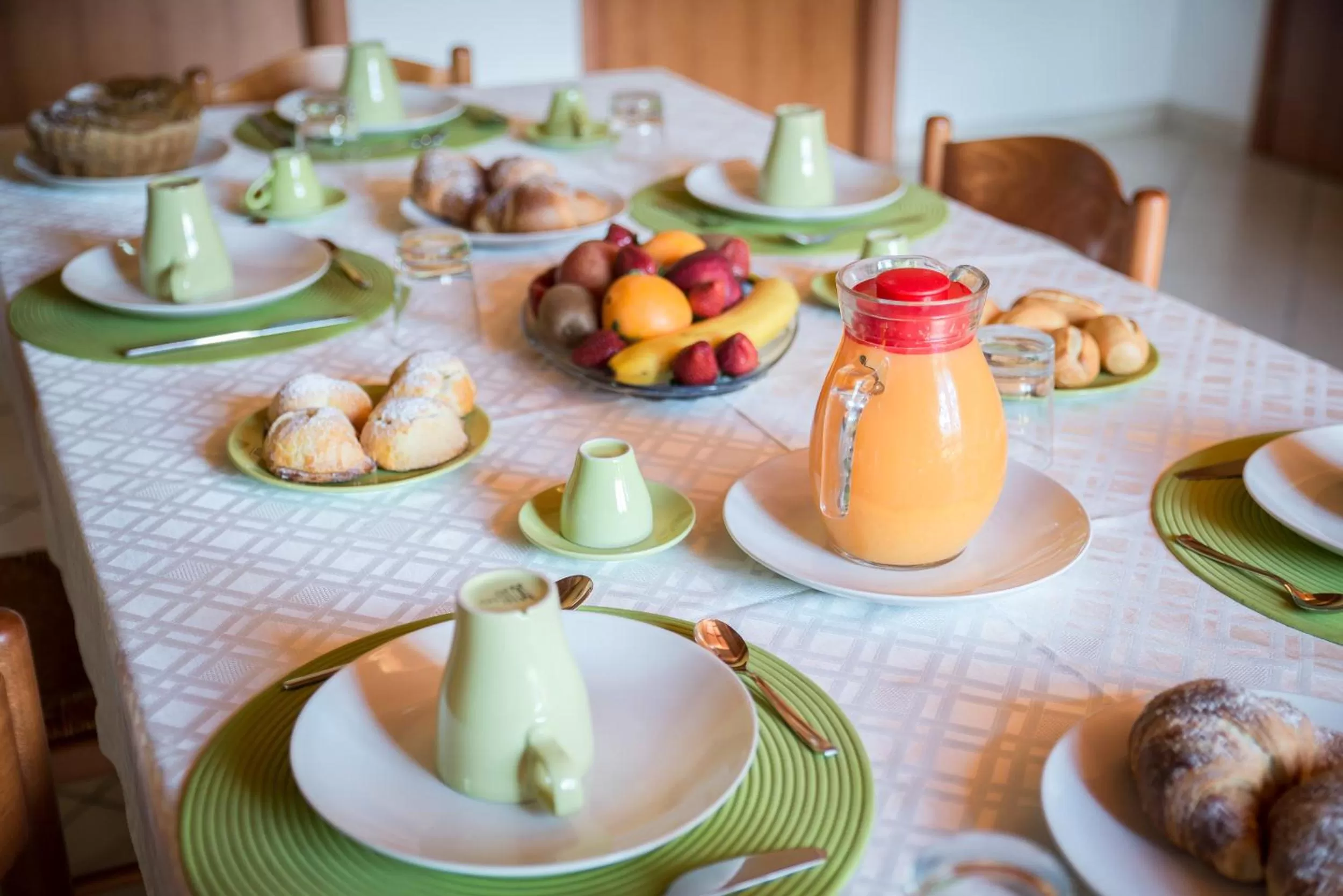 Dining area in B&B Il Girasole