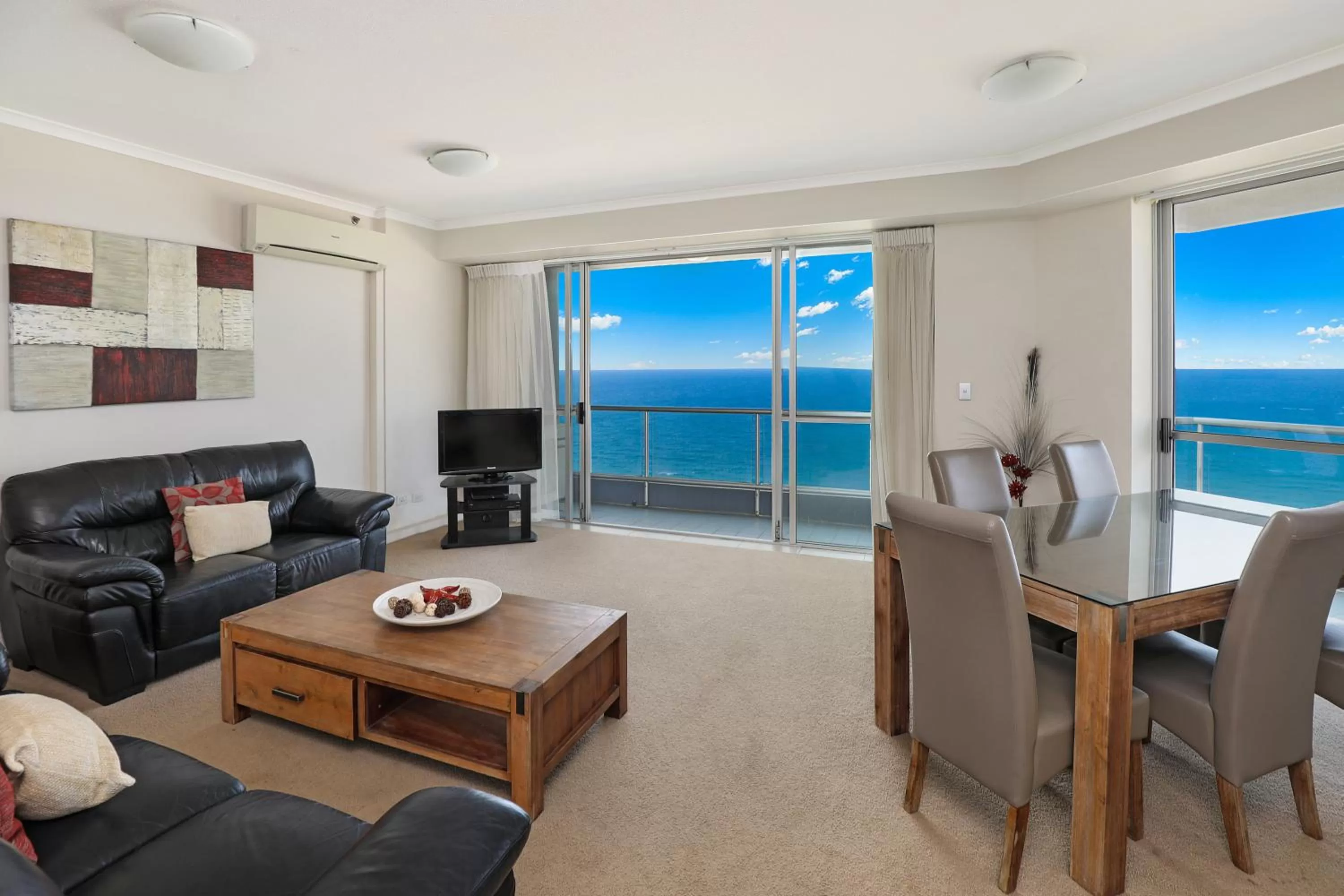 Living room in ULTIQA Points North