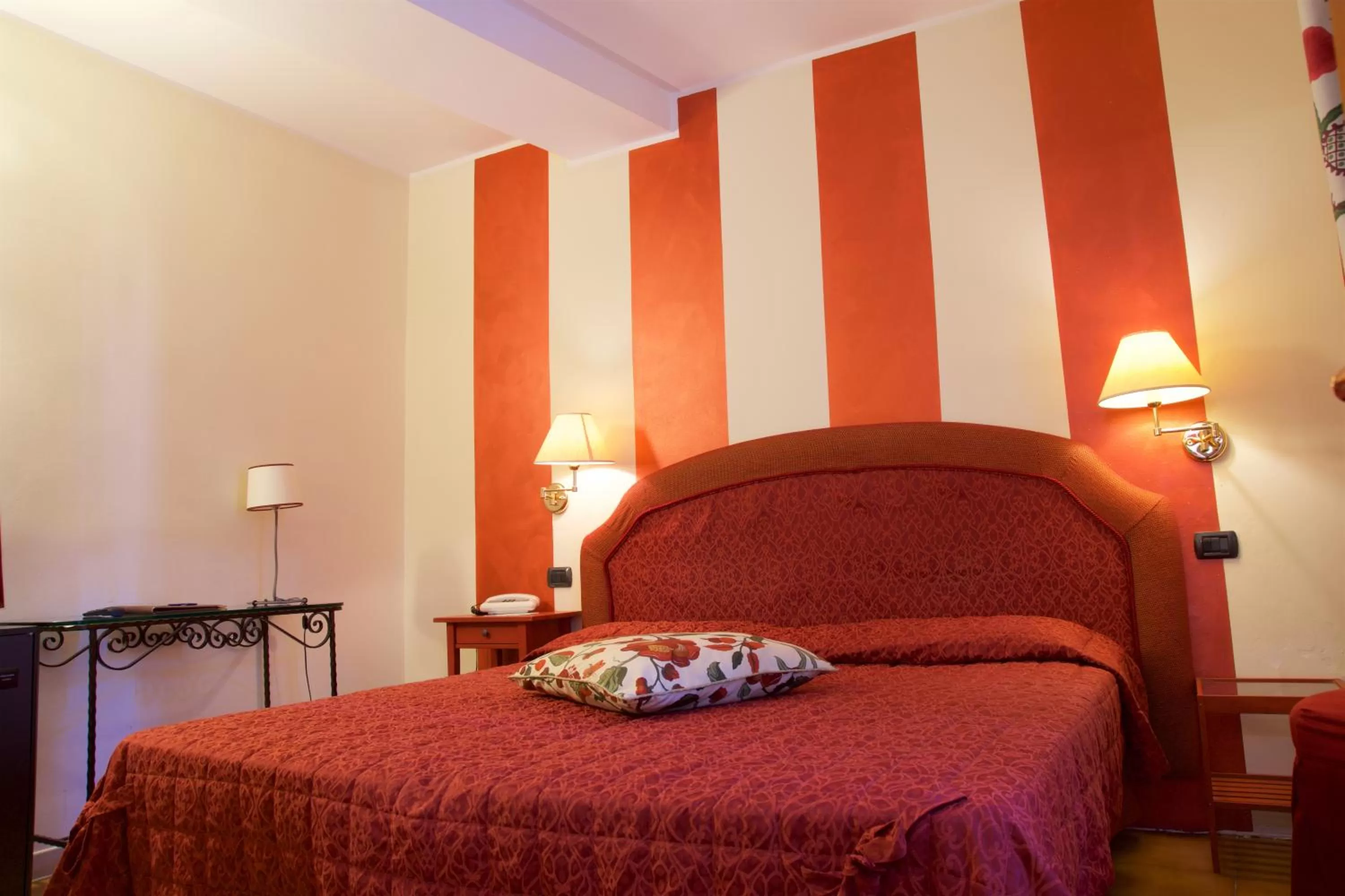 Bed in Hotel La Luna