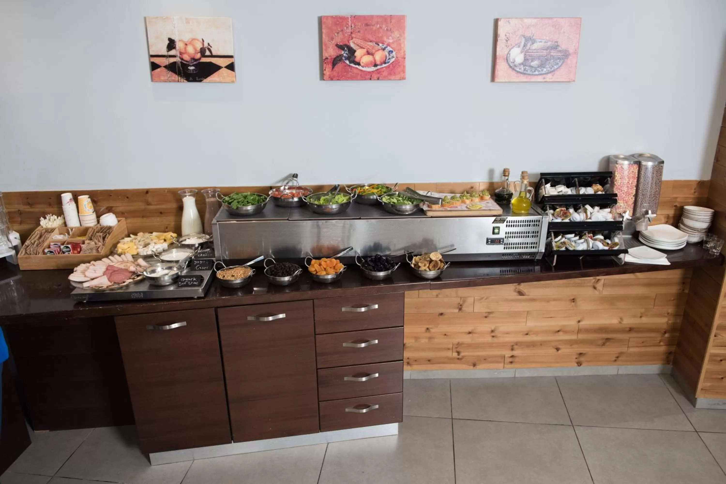 Breakfast in Villa Nazareth B&B