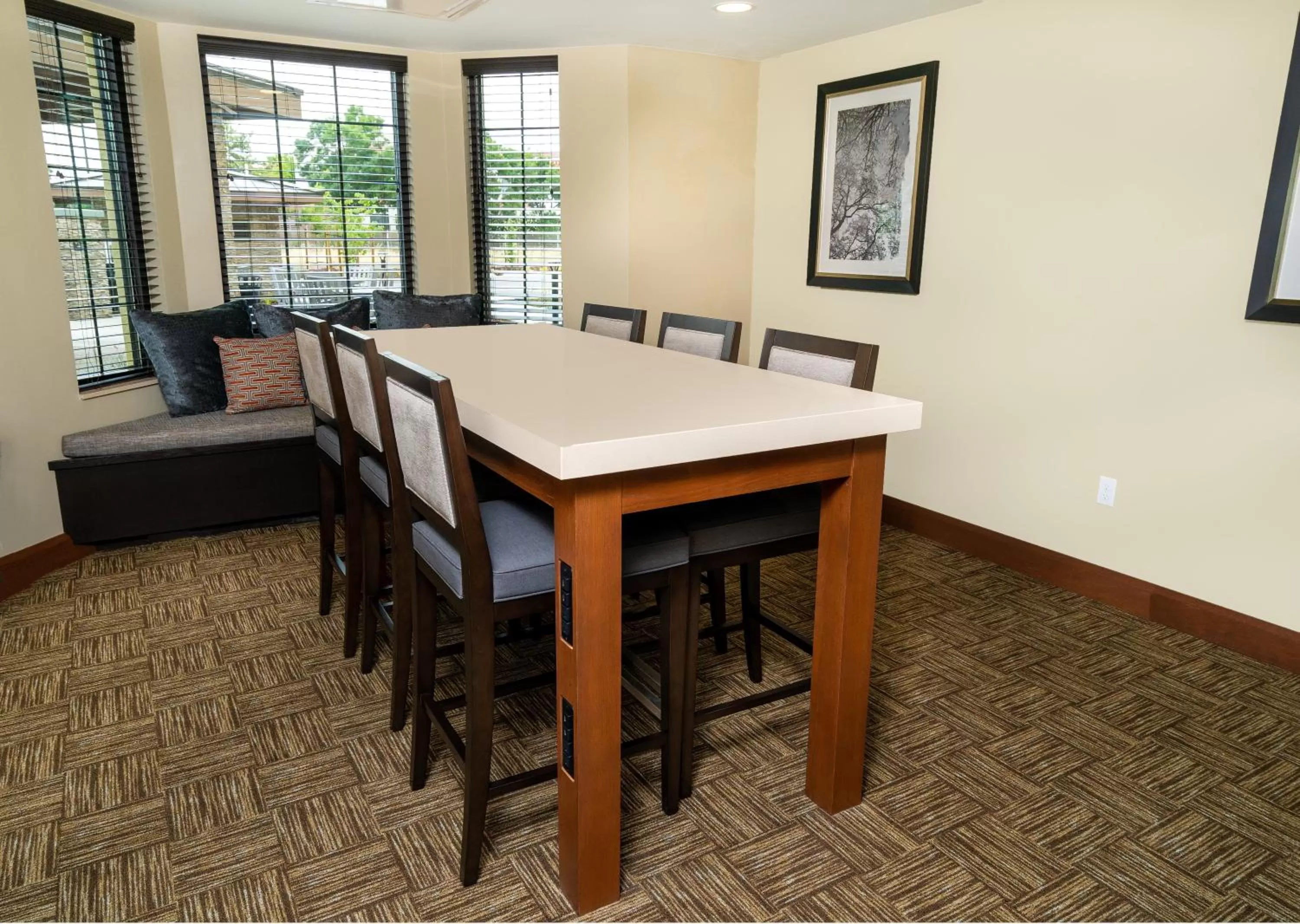 Lobby or reception in Staybridge Suites - Newark - Fremont by IHG