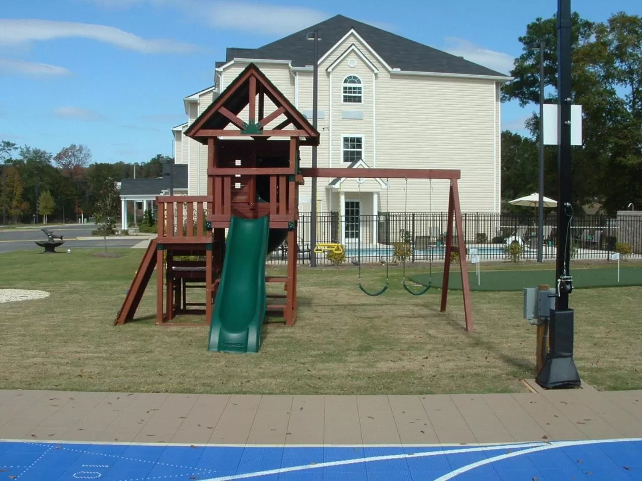 Day in Microtel Inn & Suites by Wyndham Ozark