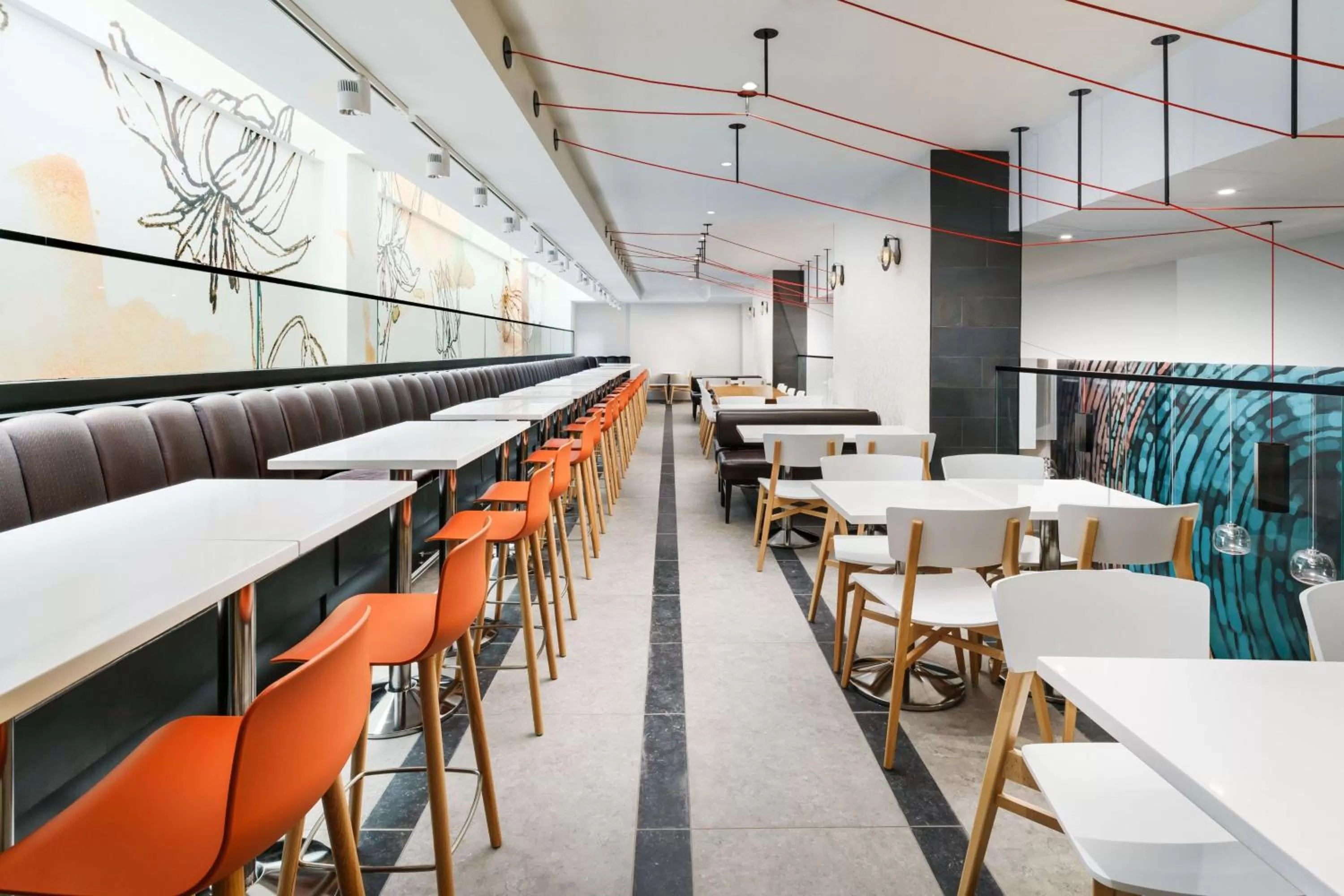 Restaurant/places to eat in SpringHill Suites by Marriott New York Manhattan Chelsea