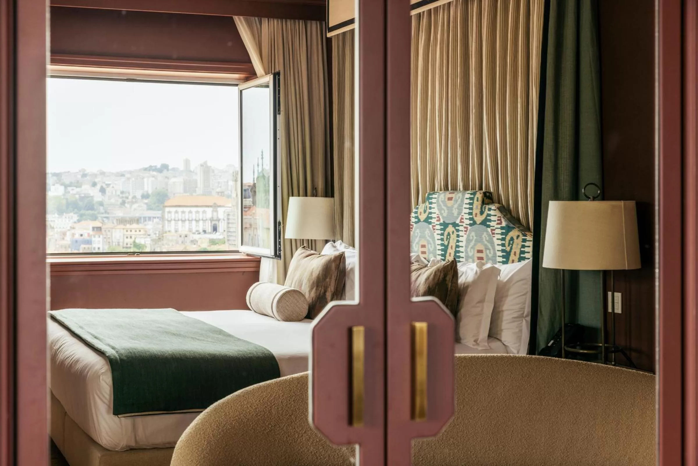 Bed in Hospes Infante Sagres Porto - Small Luxury Hotels Of The World