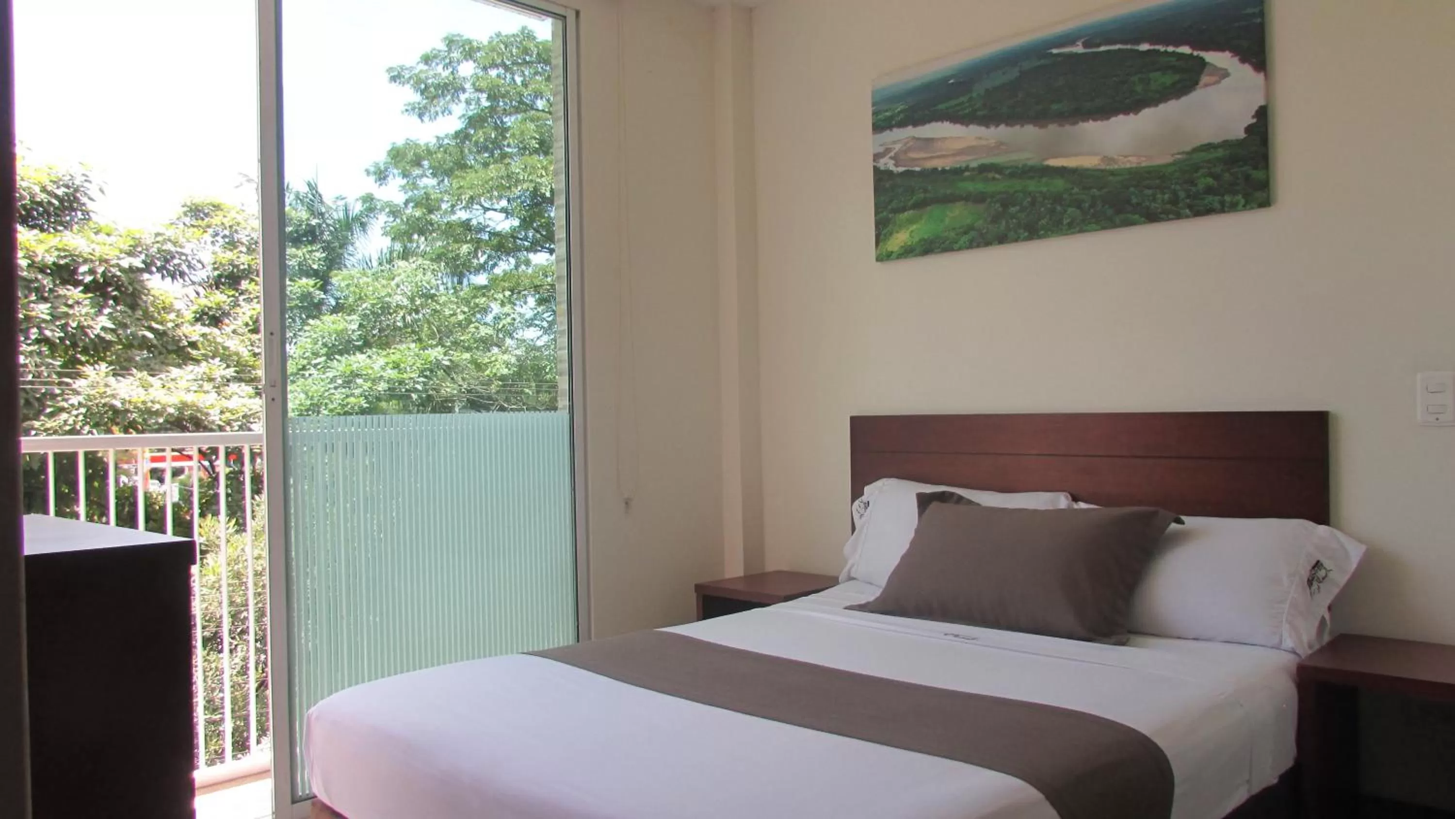 Hotel Via Principal I