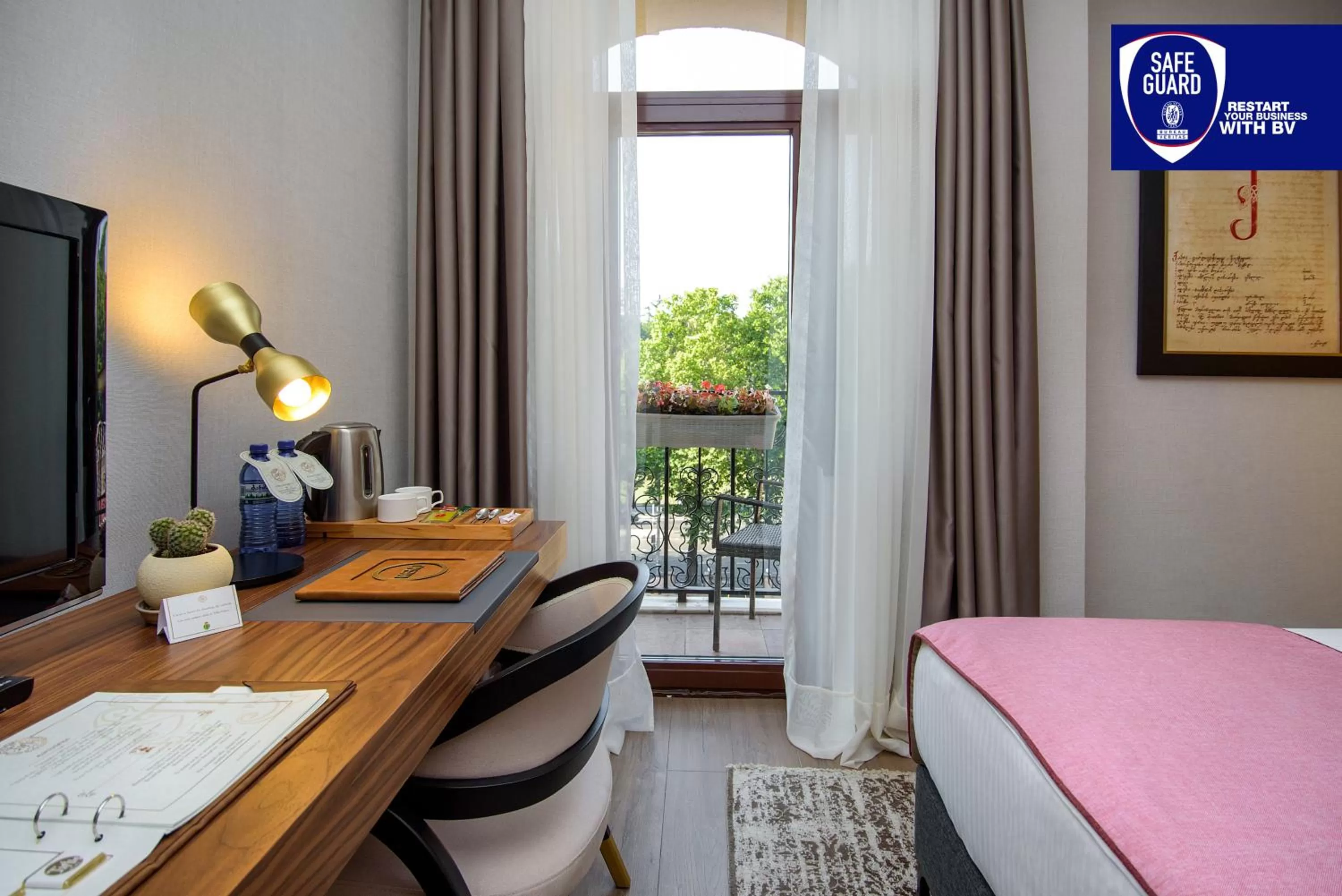 Bed in Tiflis Palace