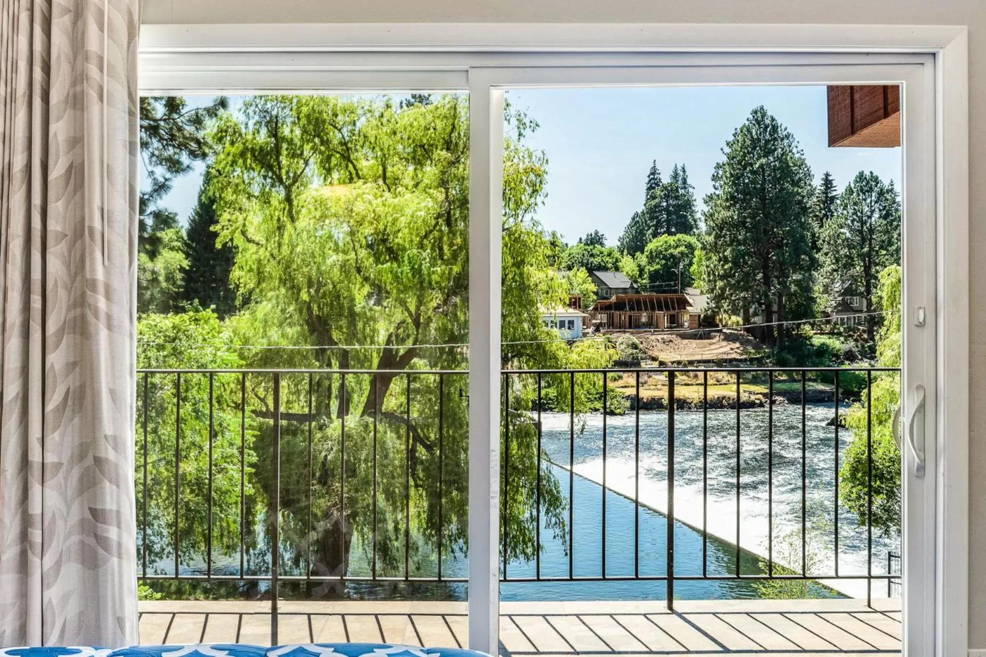Balcony/Terrace in Bend Riverside Condos