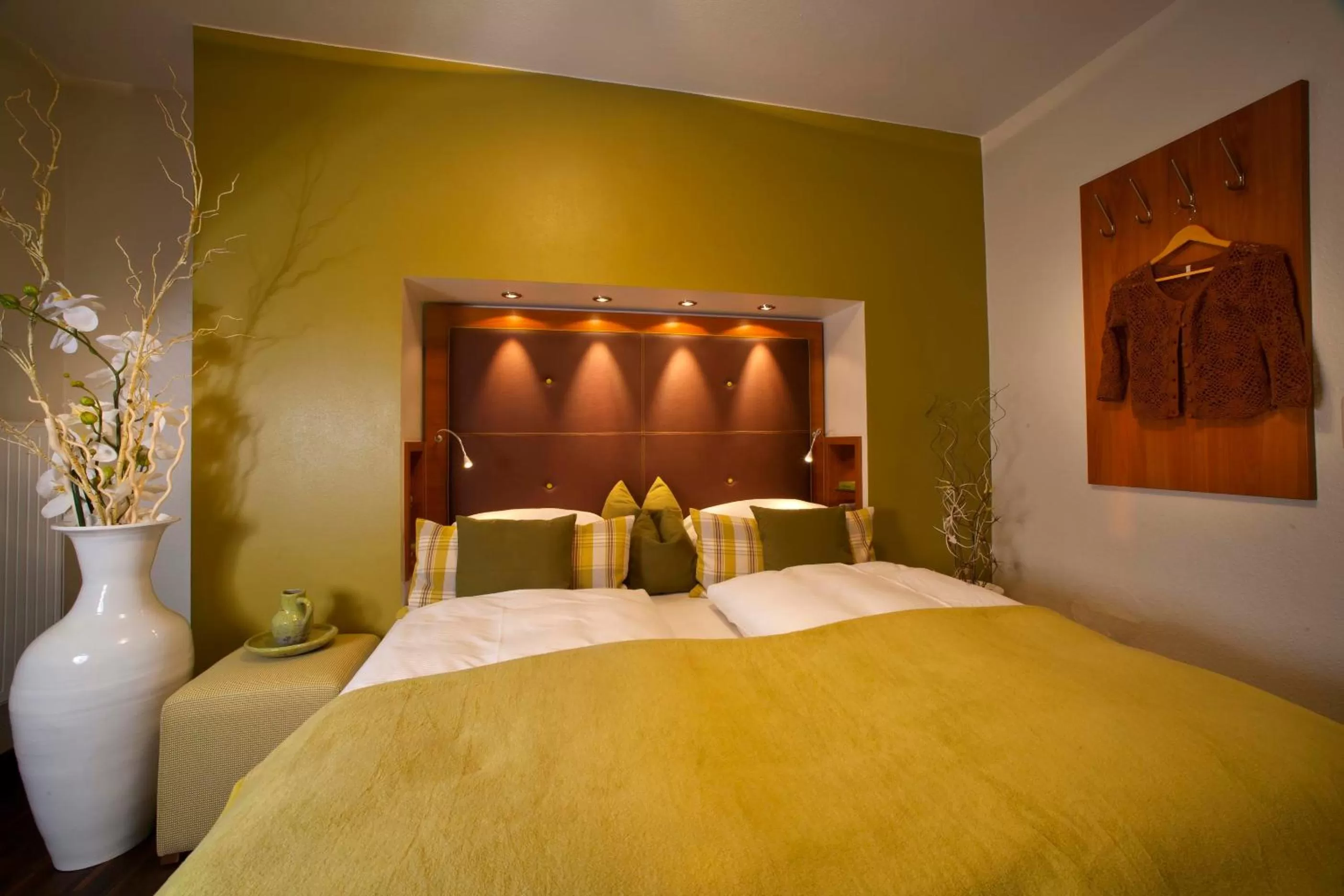 Bed in Altstadt-Hotel Zum Hechten